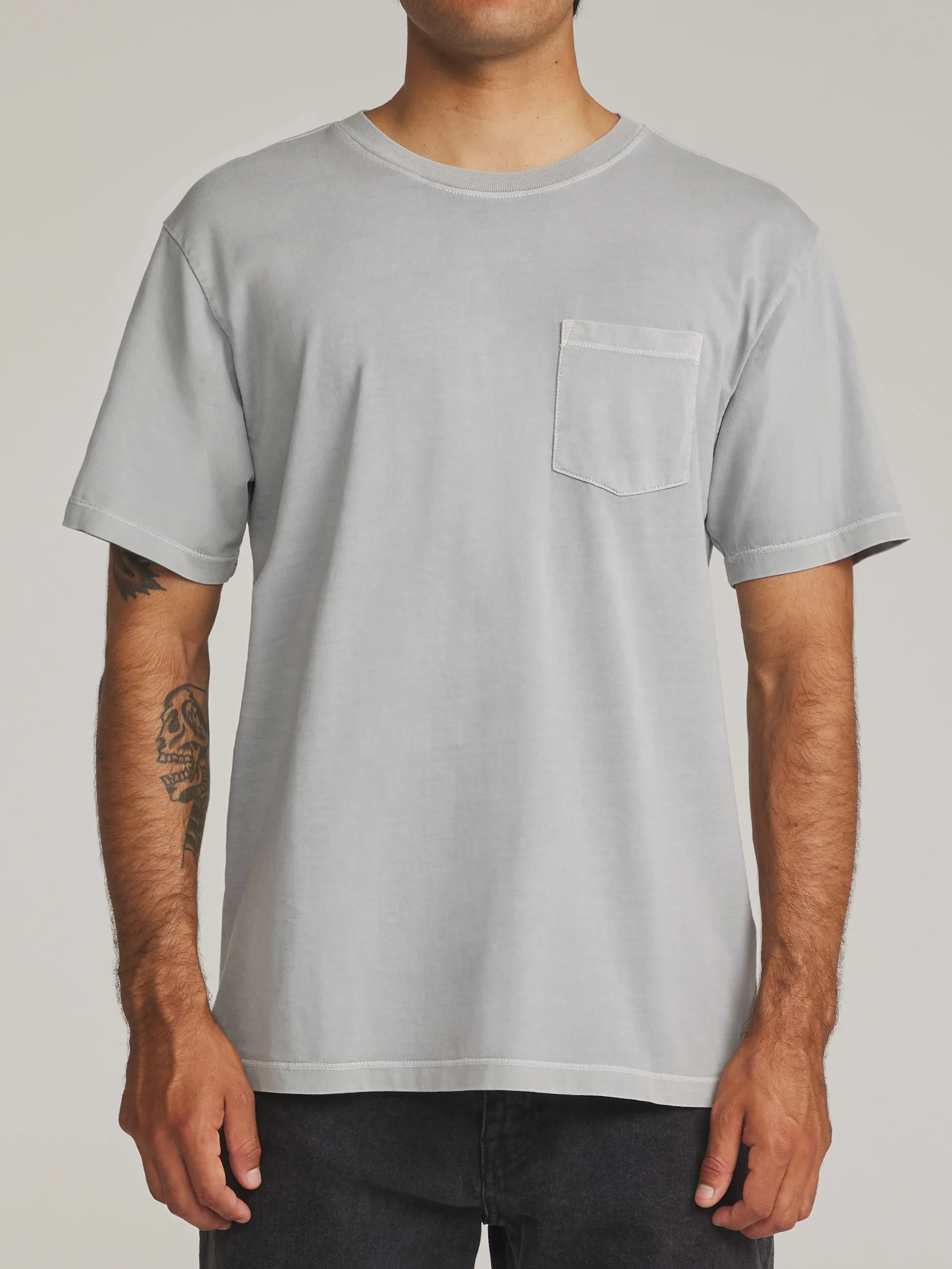 katin-fa26-basic-knits-base-tee-gray-blue-vintage-wash-on-model-01-front_5000x.webp