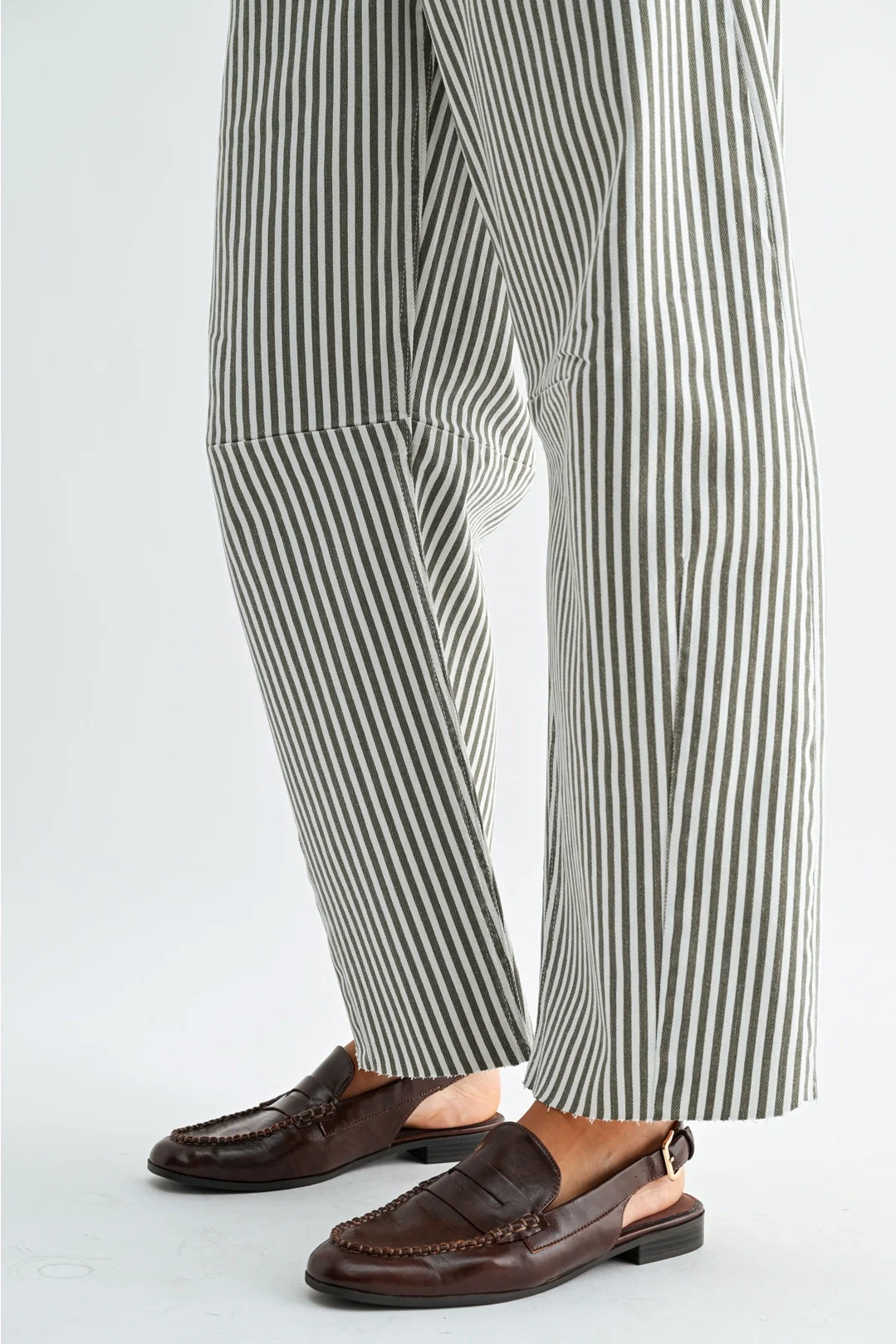 Barrel Jean with Stripe Olive