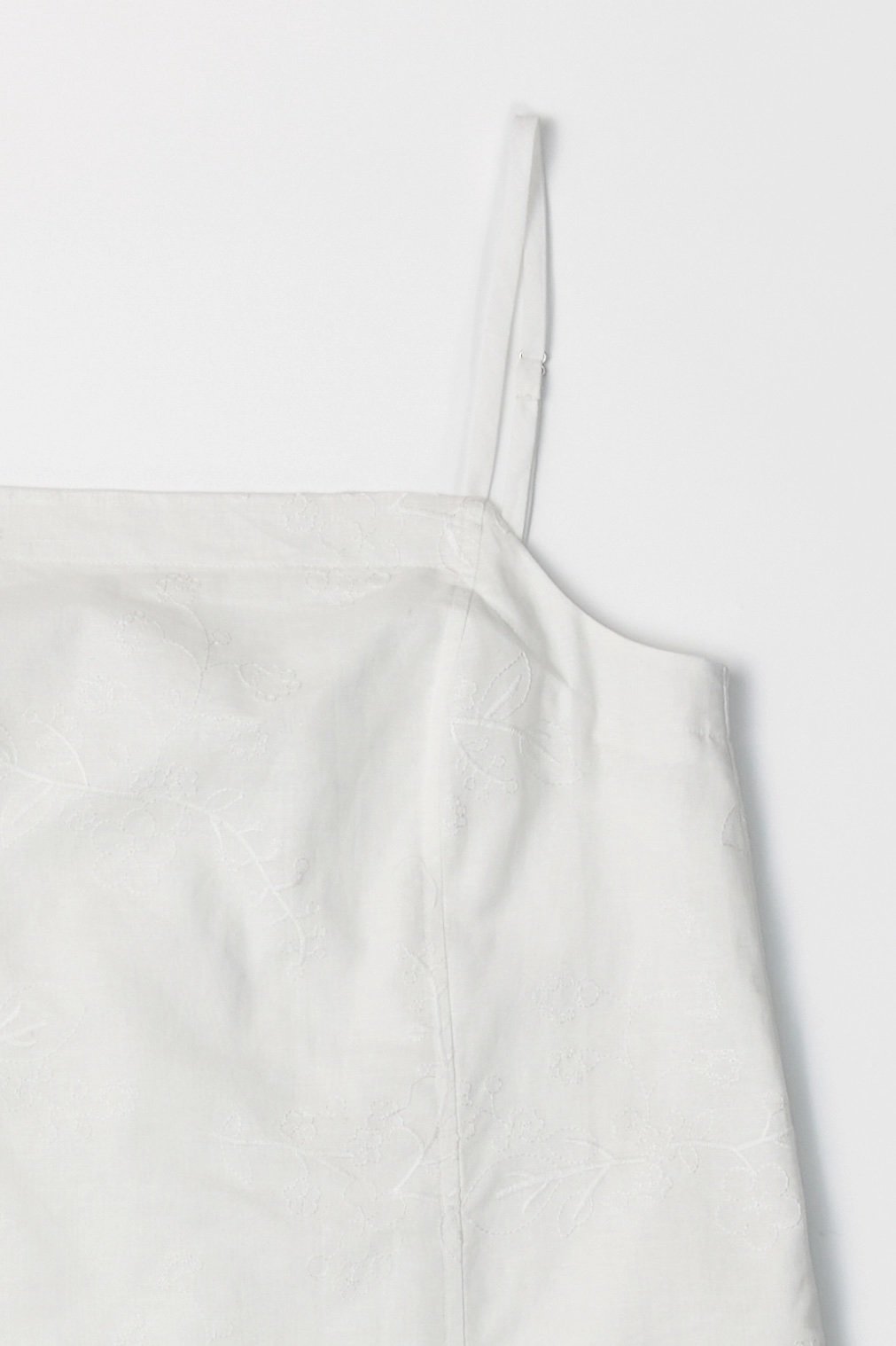 The Leighton Dress White Embroidered