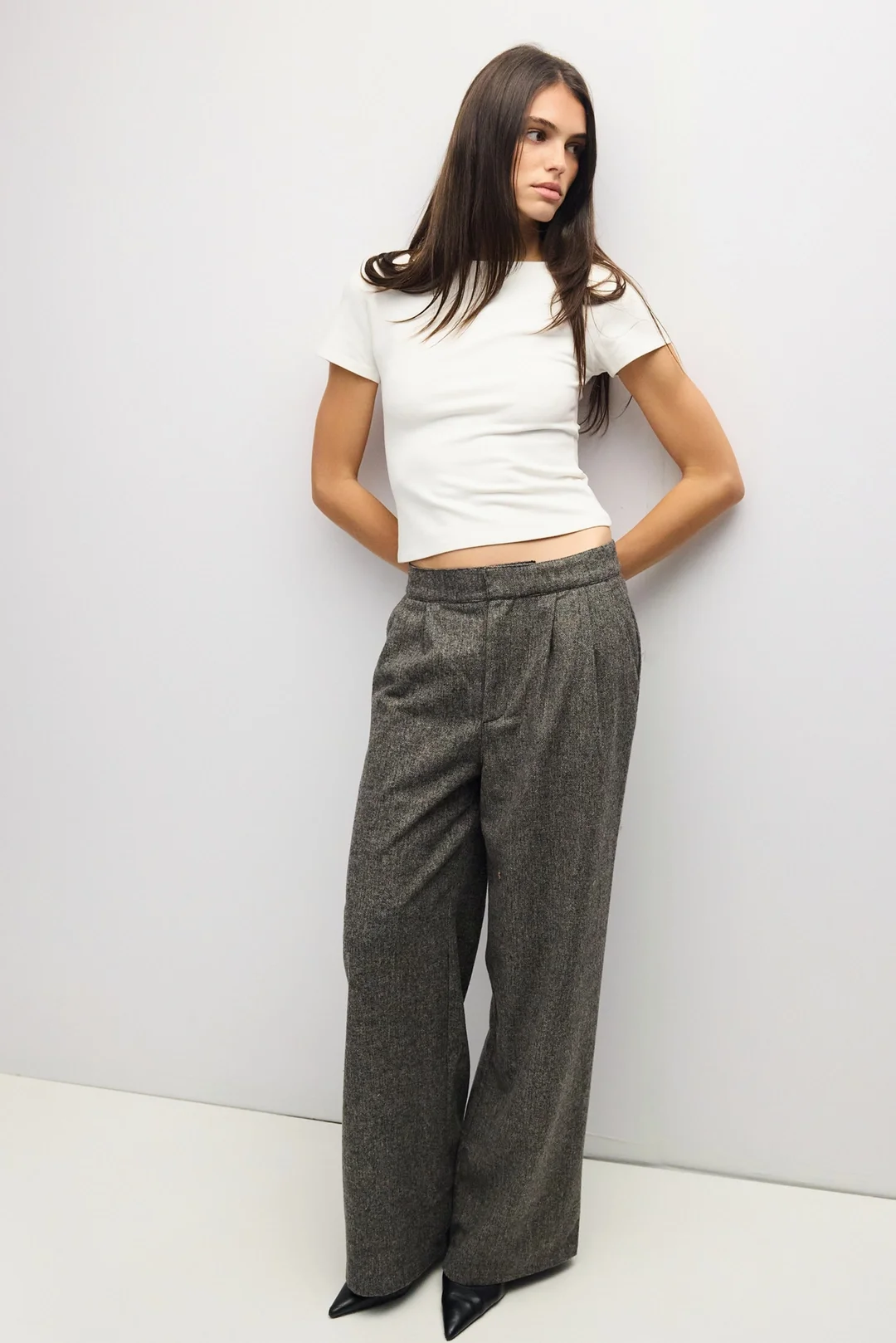 The Ali Pleated Wool Trousers Grey Herringbone