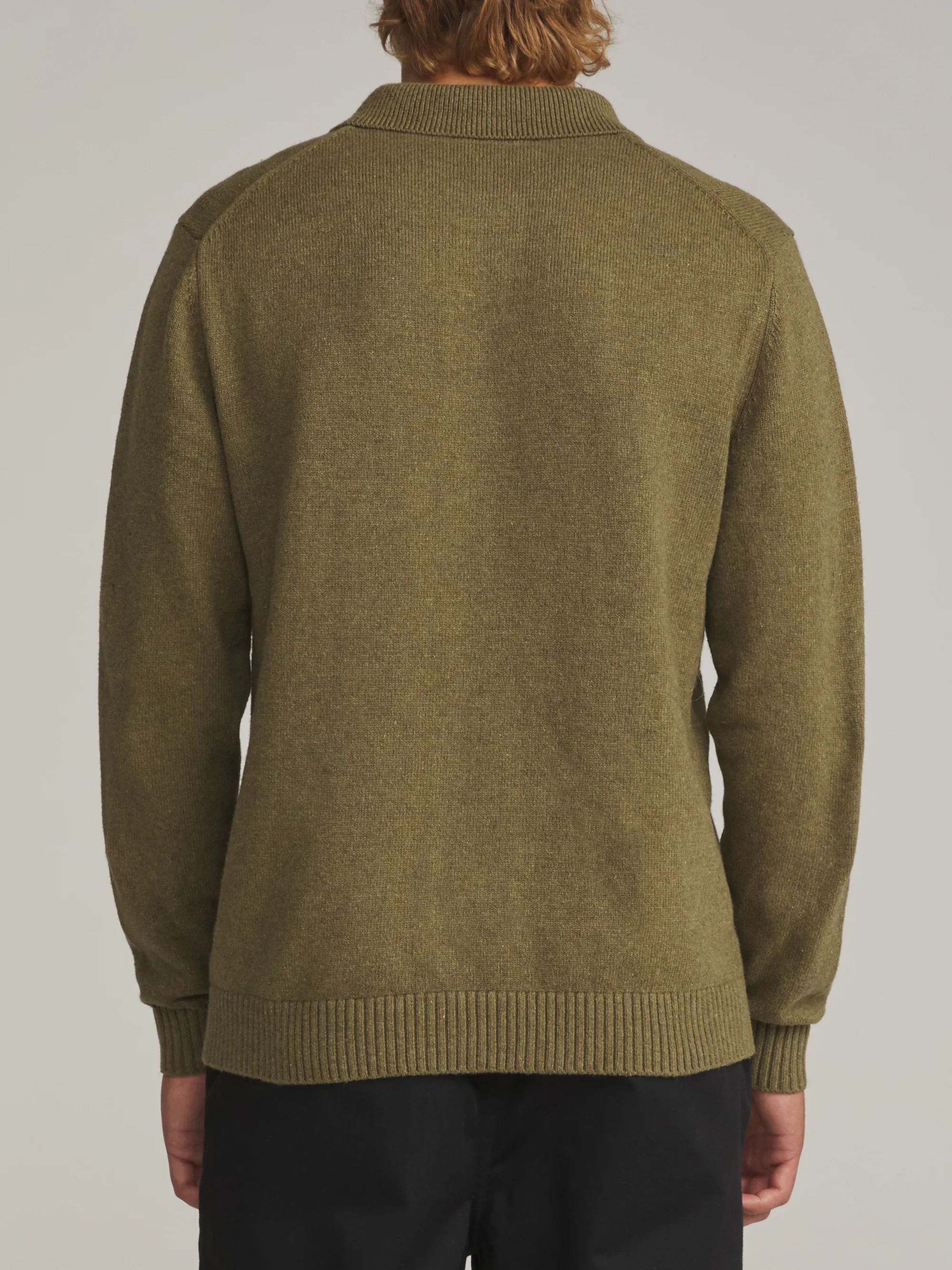 katin-fa26-sweaters-conor-sweater-heather-olive-on-model-03-back_5000x.webp