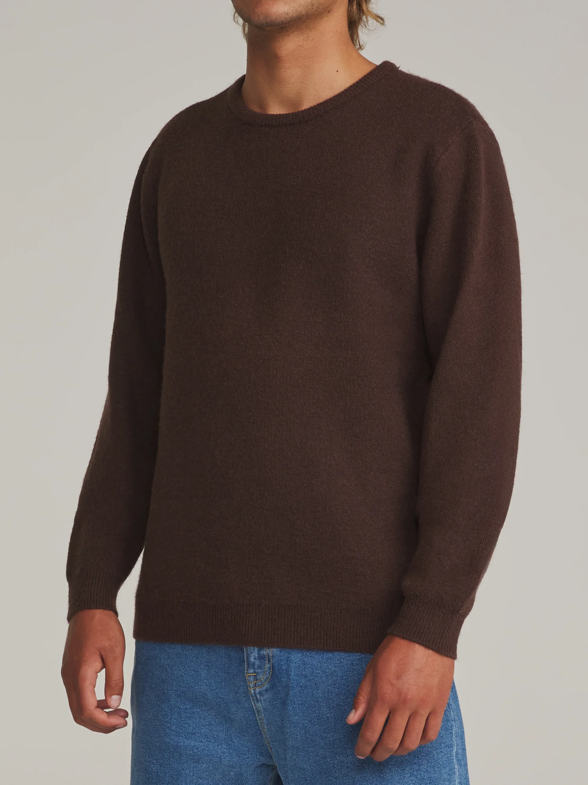 katin-fa26-sweaters-rivers-sweater-brown-on-model-02-side_5000x.webp