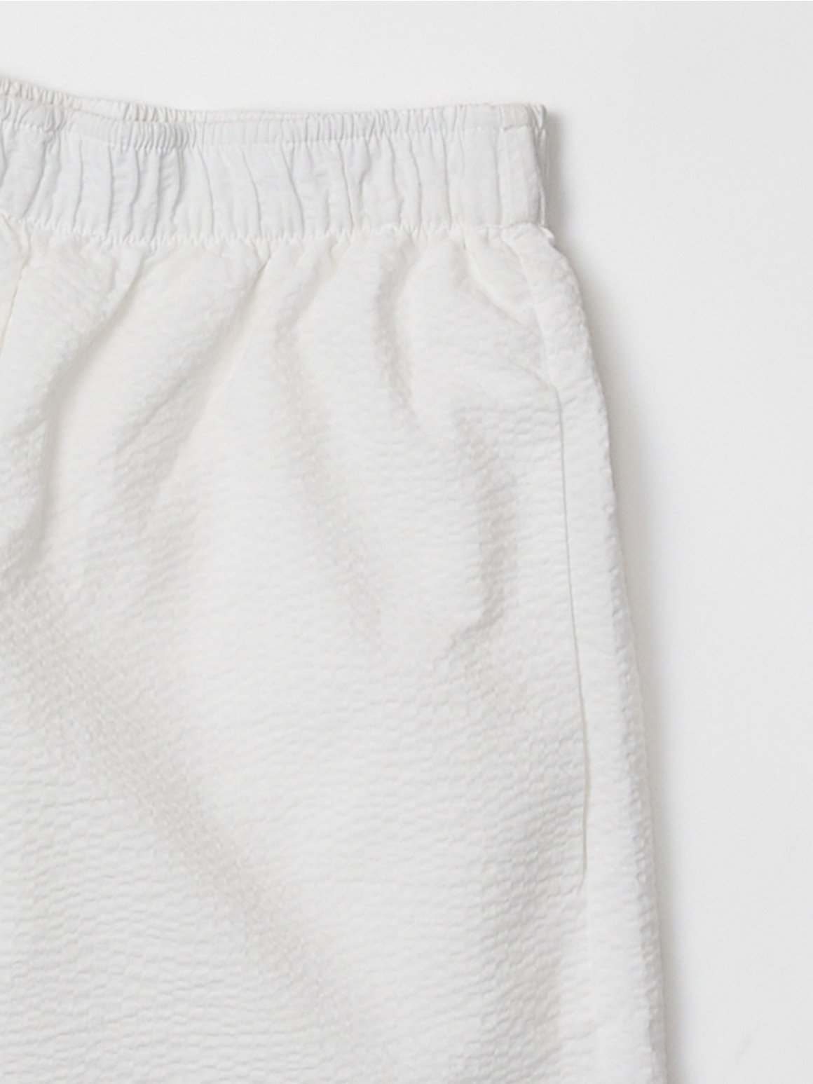 The Devon Seersucker Shorts White