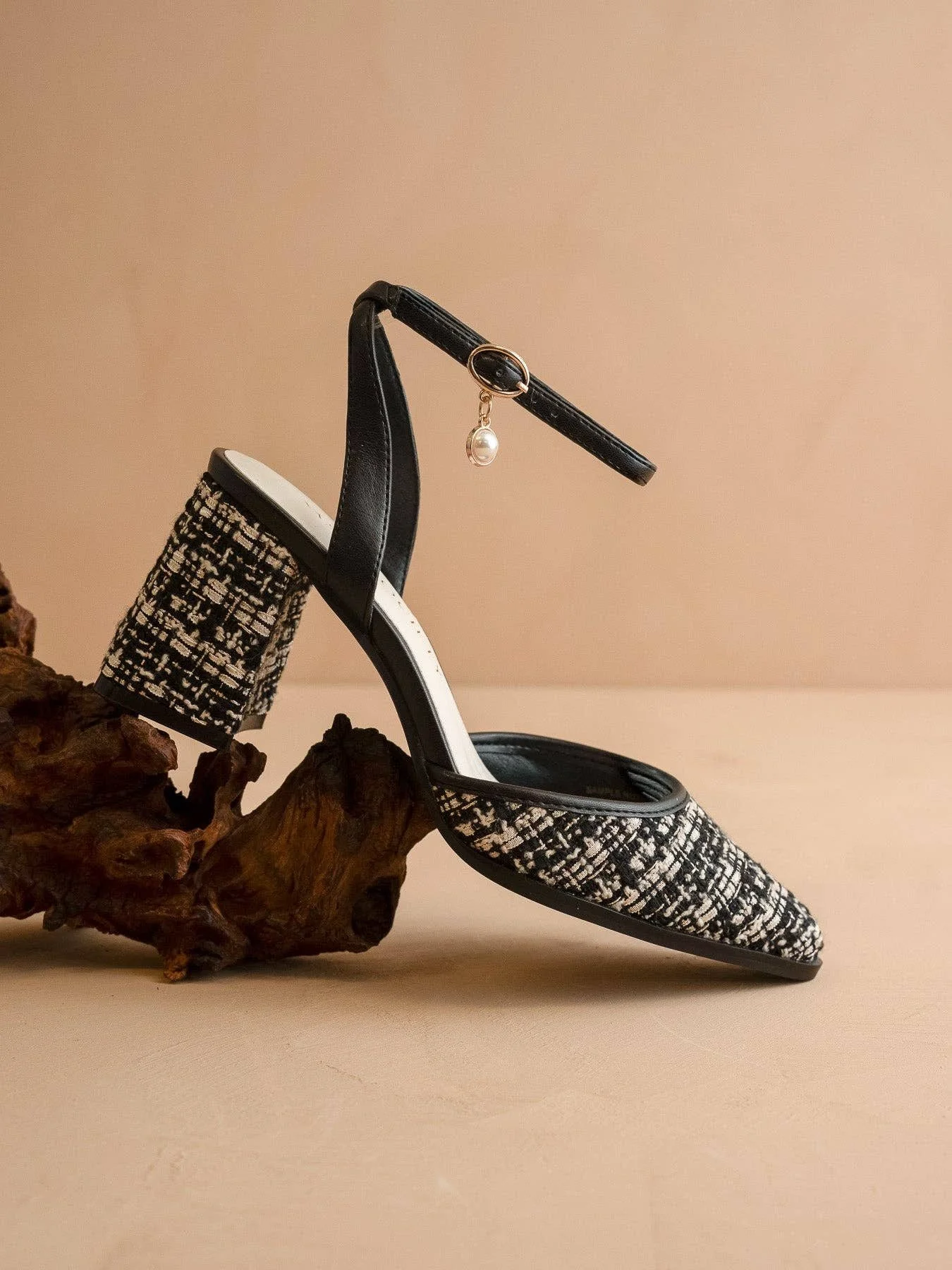 The Princess Pointed Toe Heel Black Tweed