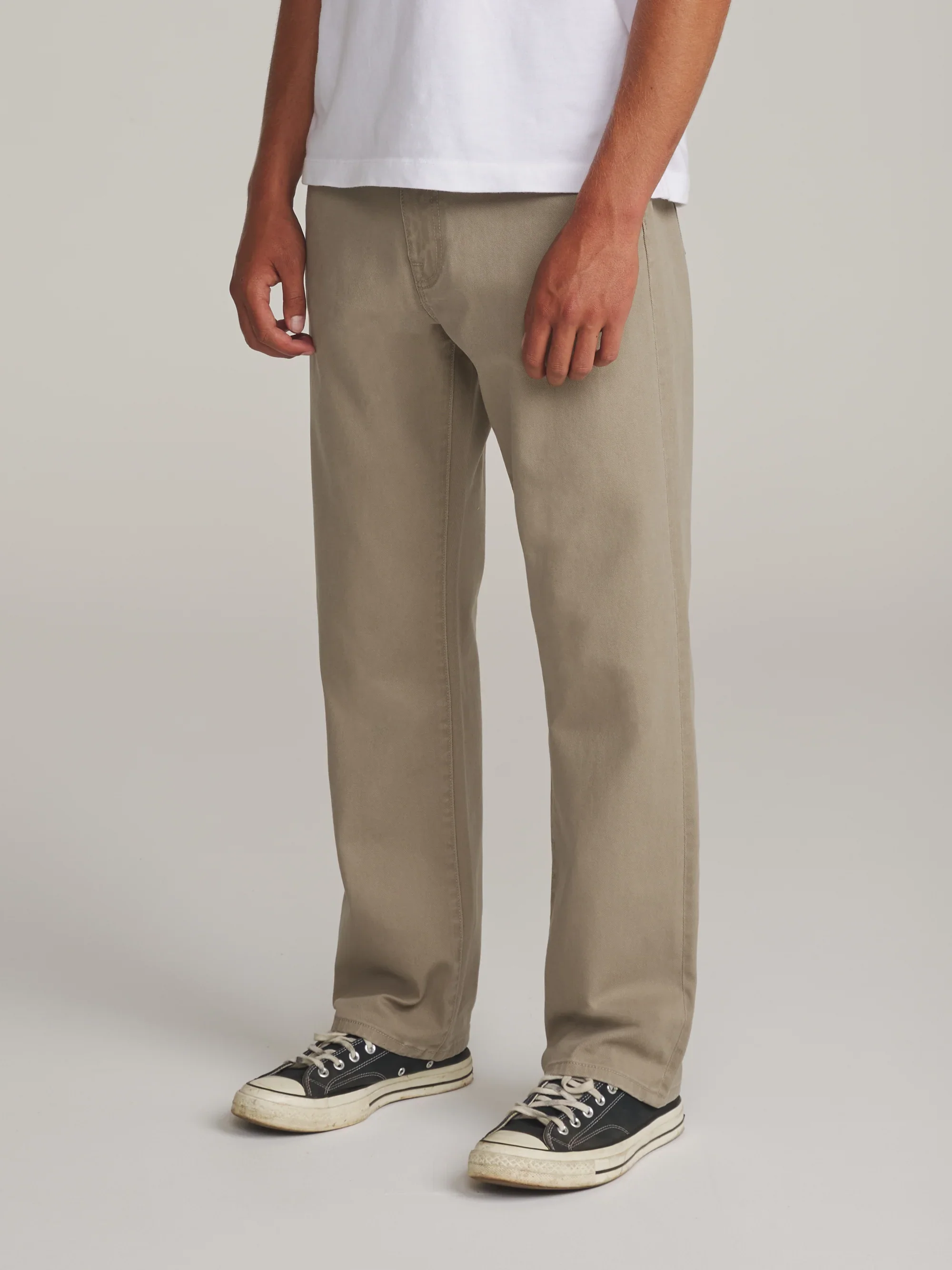 katin-fa26-denim-george-64-relaxed-bull-denim-vintage-khaki-on-model-02-side_5000x.webp