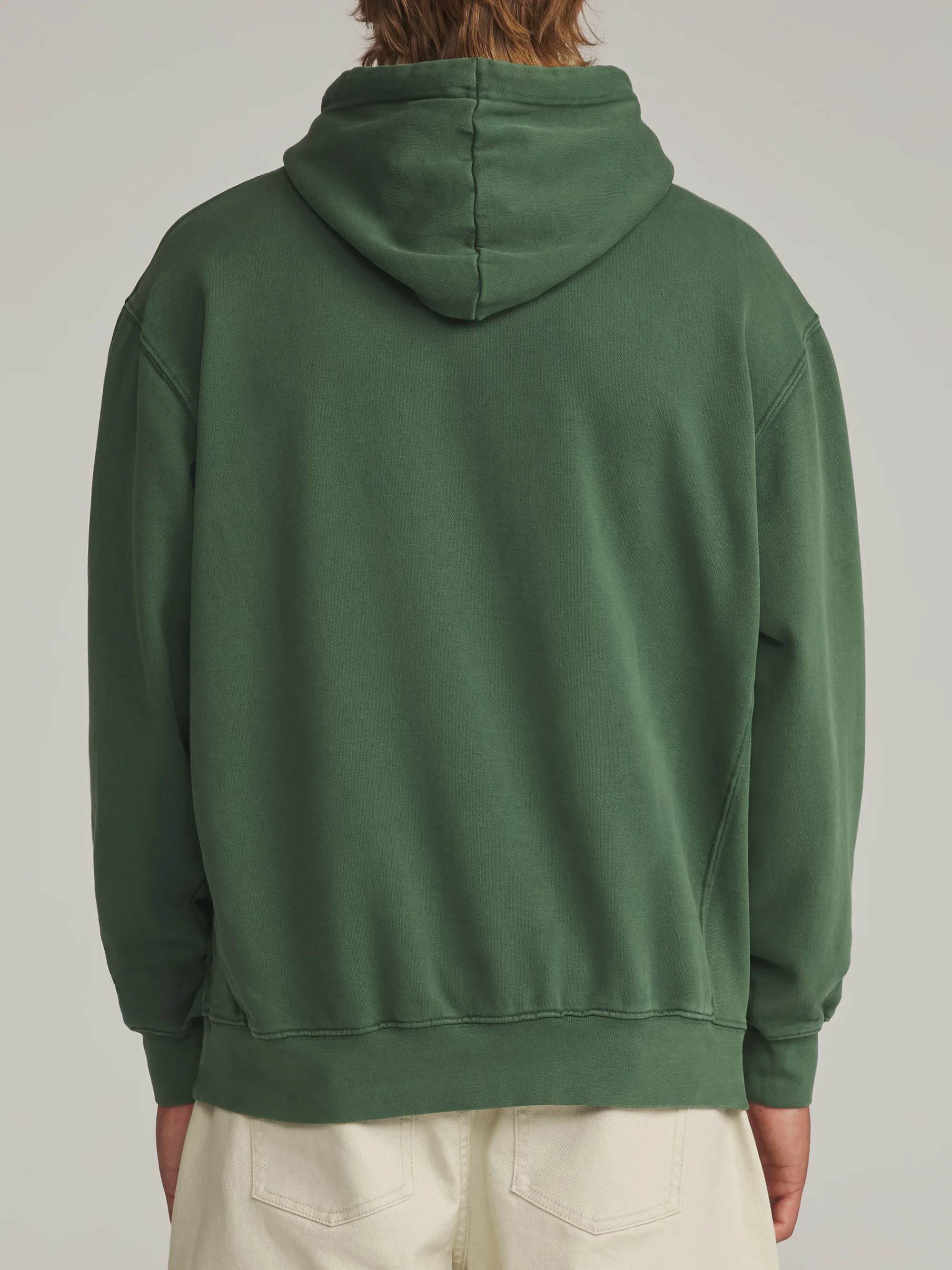 katin-fa26-fleece-emb-hood-fleece-pine-vintage-wash-on-model-03-back_5000x.webp