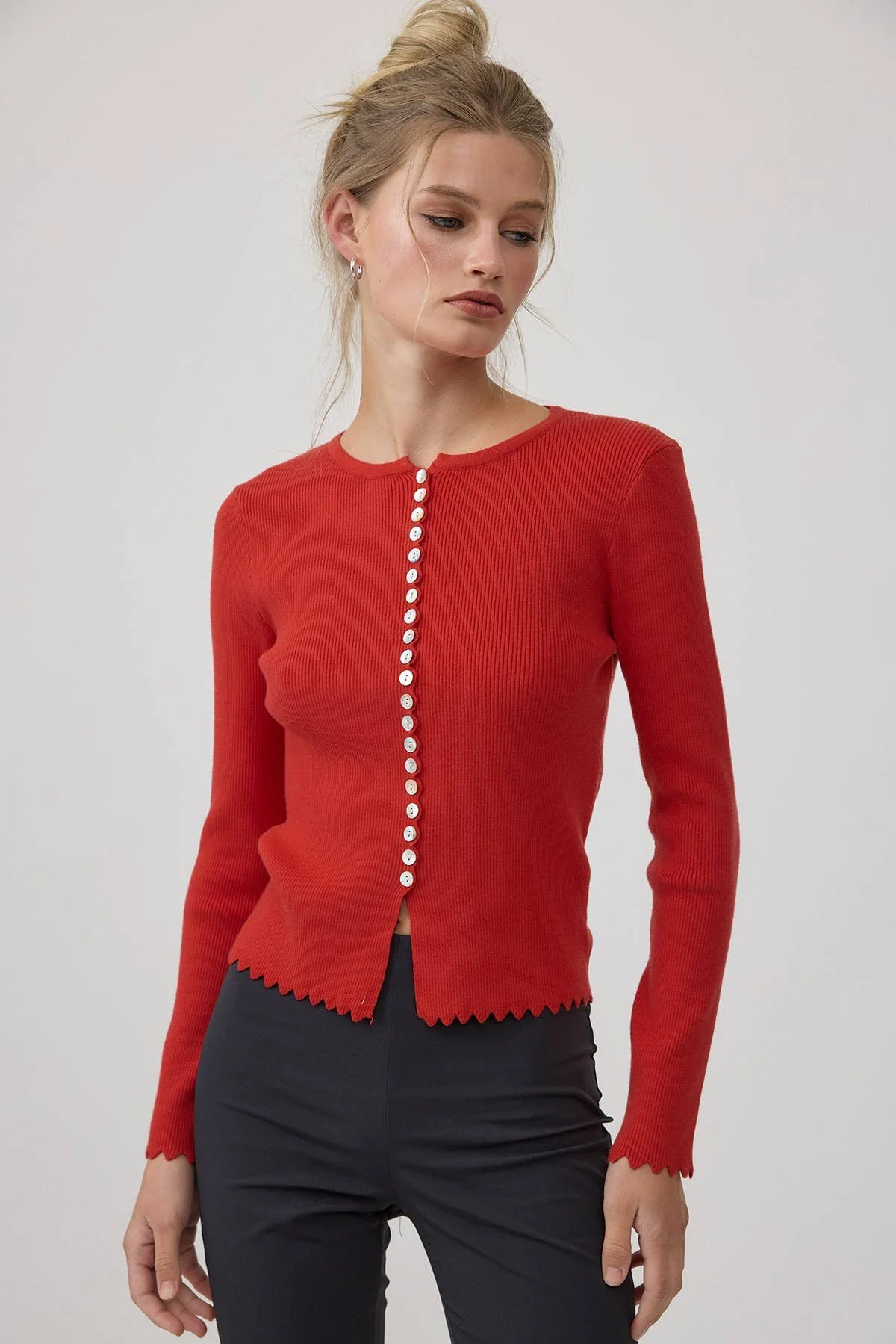 Scallop Trim Button Cardigan Red
