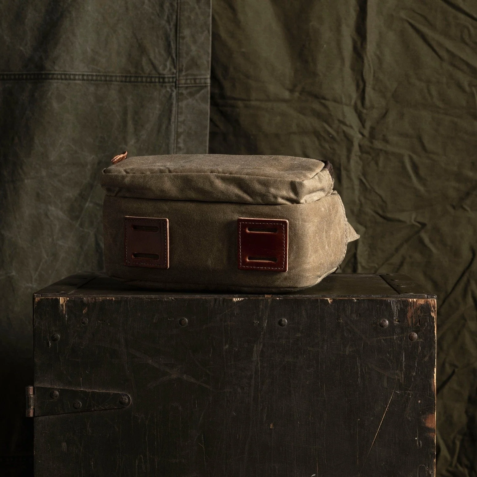 Bradley Mountain Rangefinder Crossbody Bag Field Tan