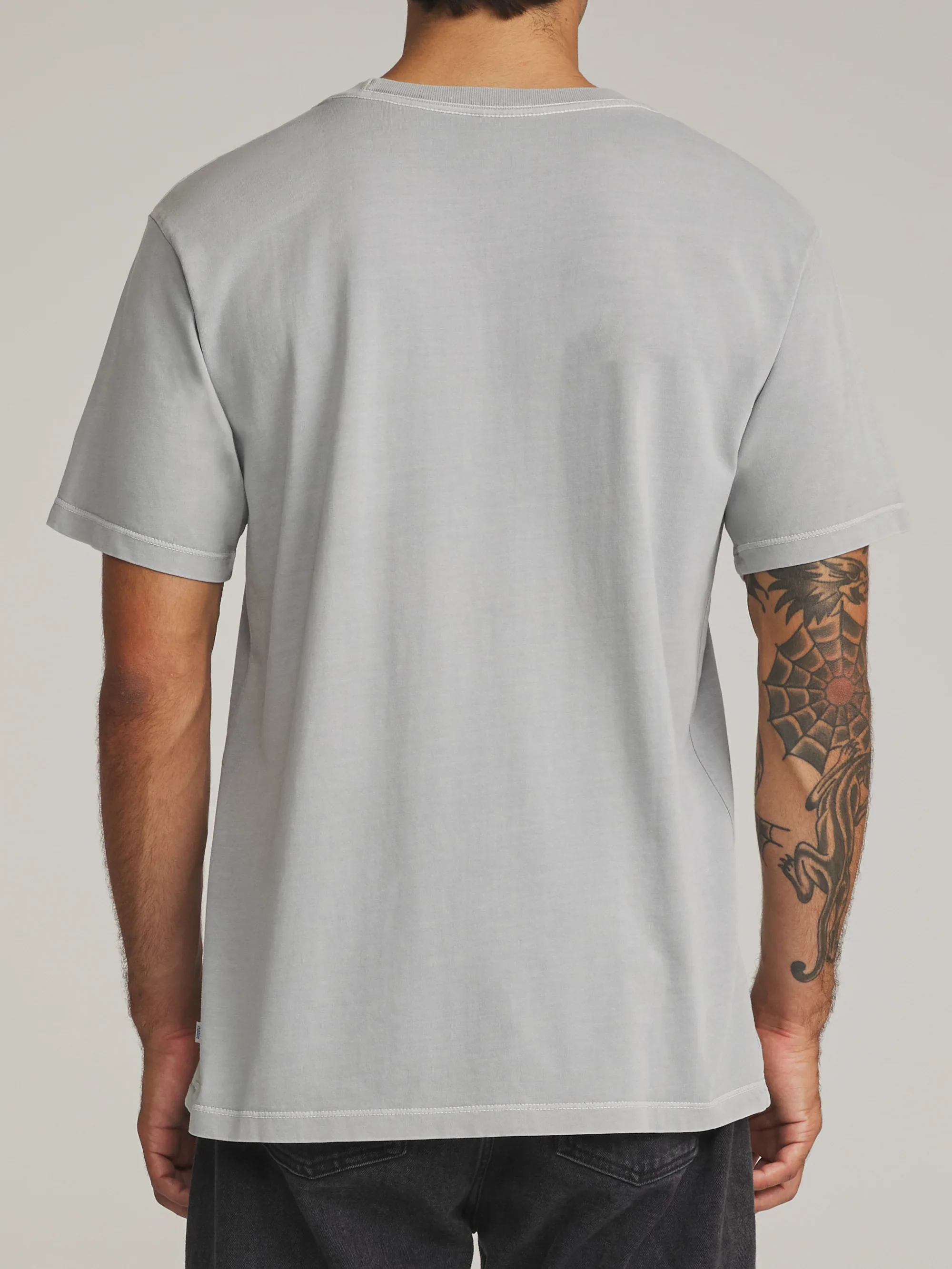 katin-fa26-basic-knits-base-tee-gray-blue-vintage-wash-on-model-03-back_5000x.webp
