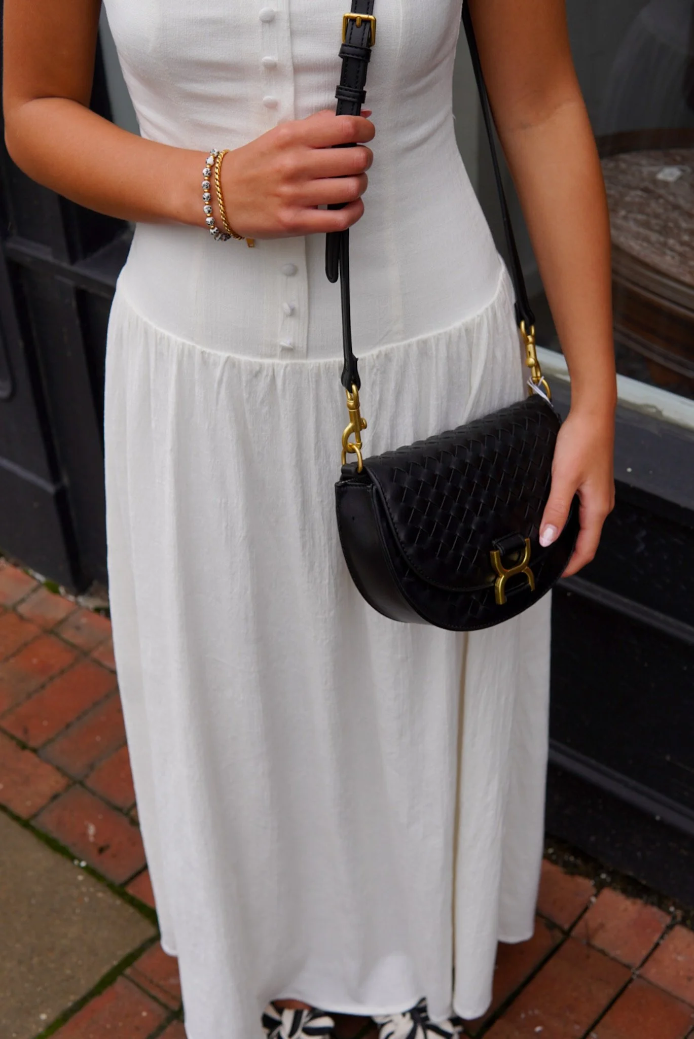 Alise Woven Crossbody Black