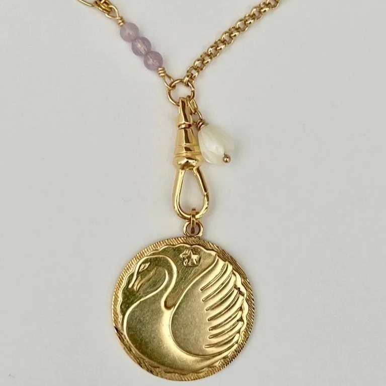 Iris Pendant Necklace