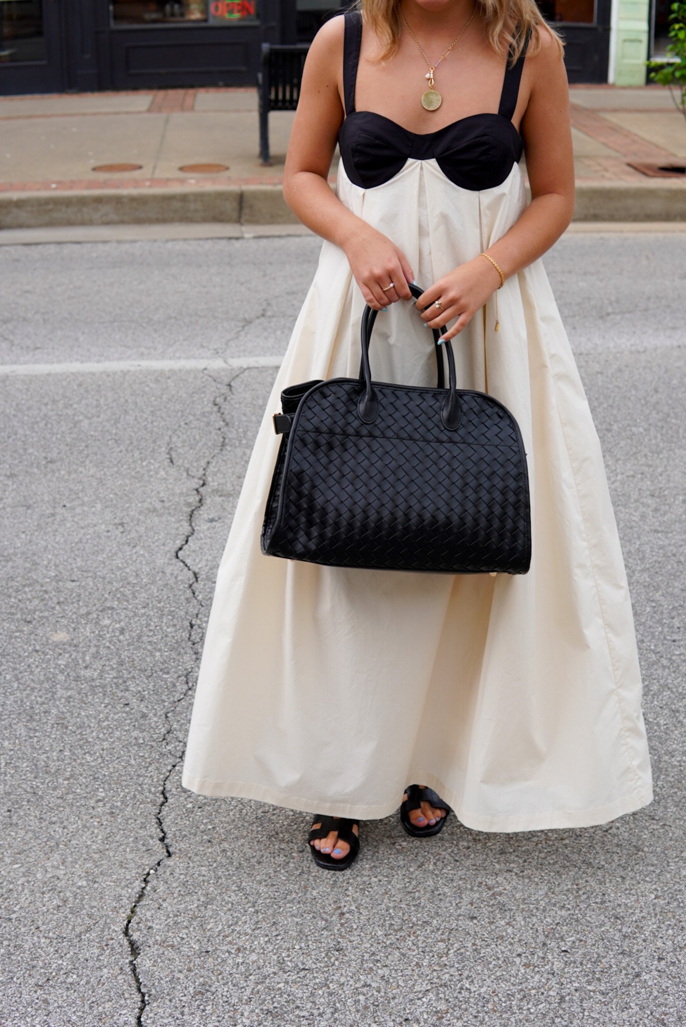 Rhonda Woven Tote Black