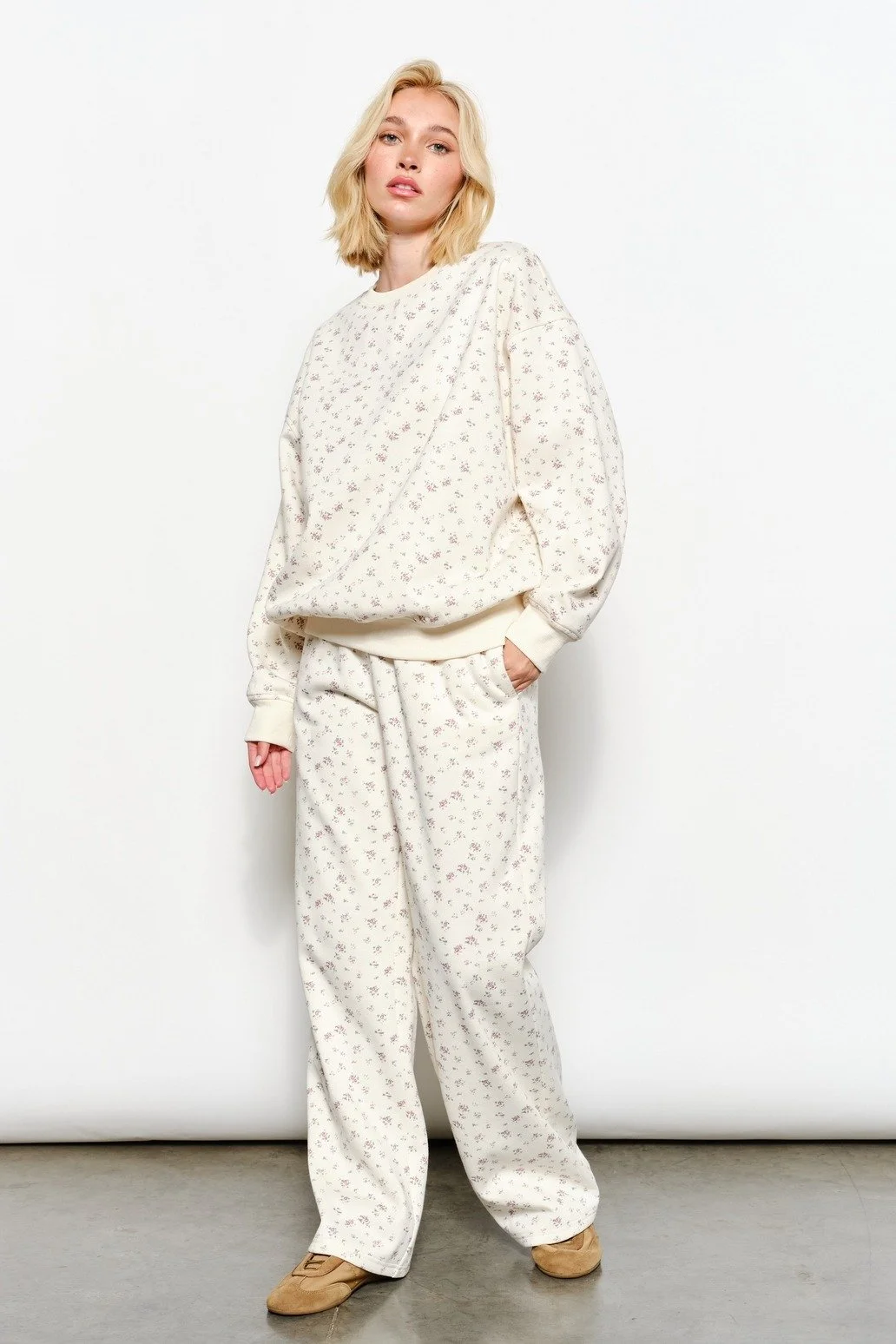 Madison Vintage Floral Print Sweatshirt Ivory