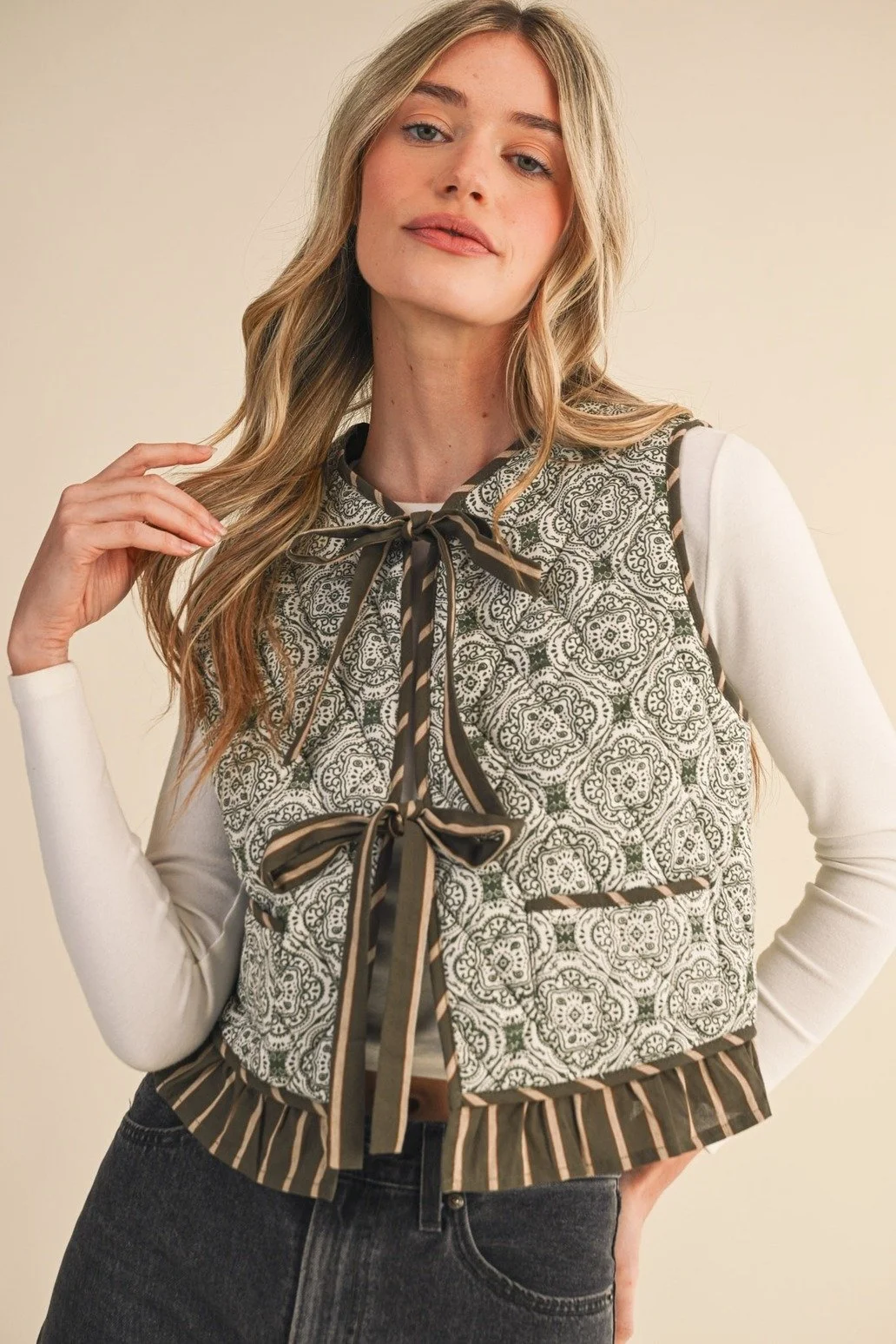 Quilted Contrast Trim Tie Vest Olive Print