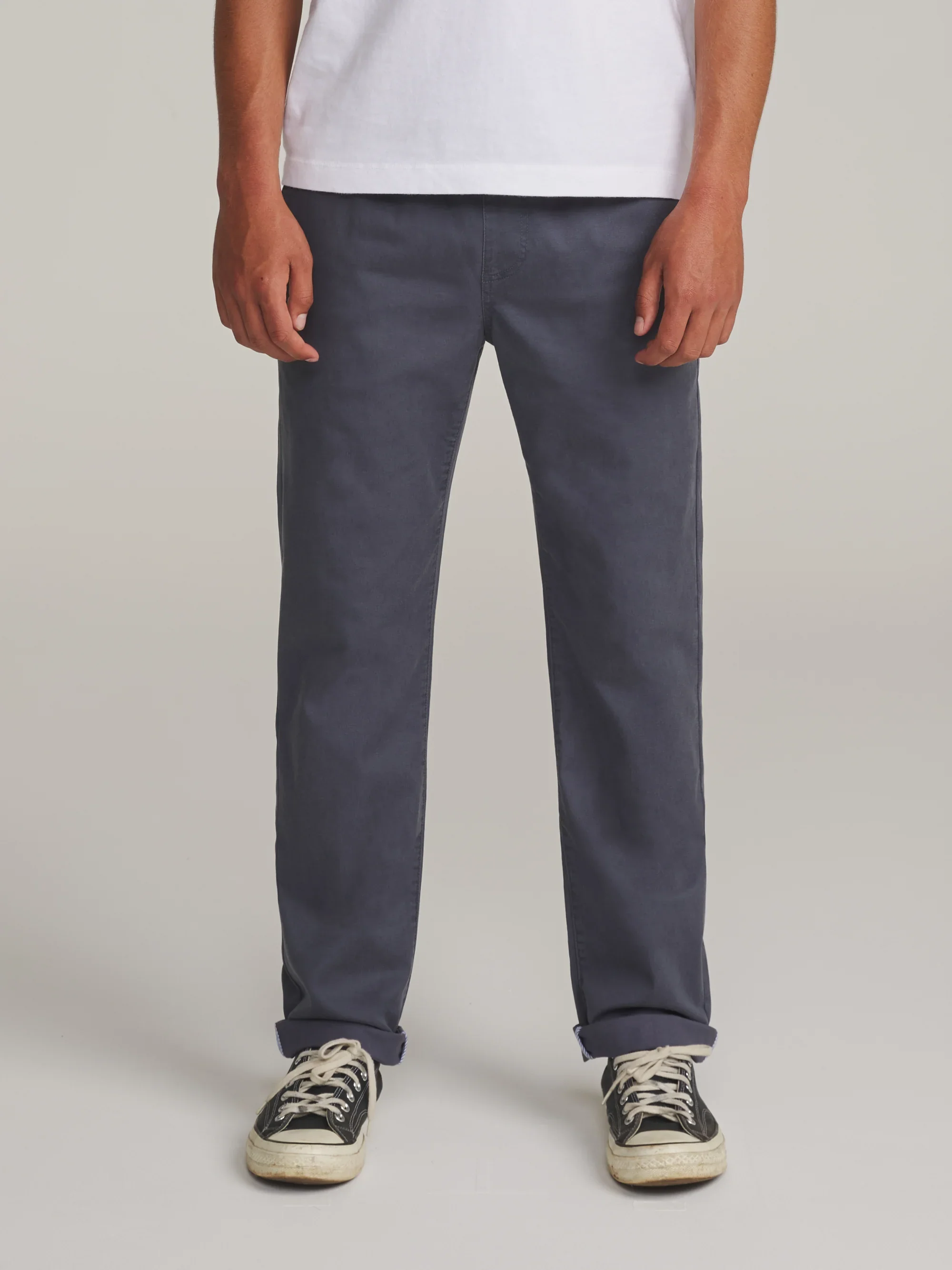 katin-fa26-pants-pipeline-chino-pant-washed-blue-on-model-01-front_5000x.webp