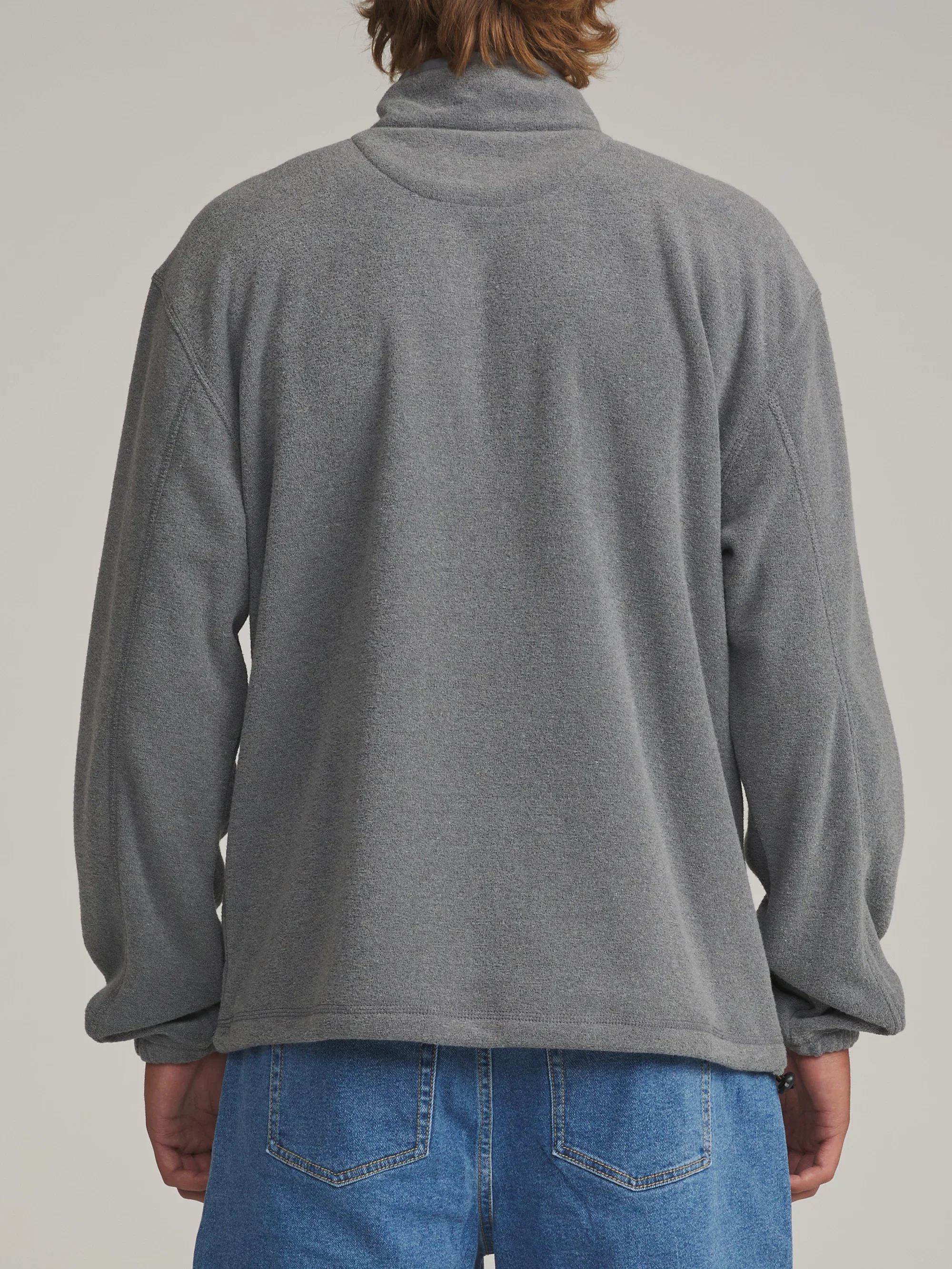 katin-fa26-jackets-nelson-jacket-graphite-on-model-03-back_5000x.webp