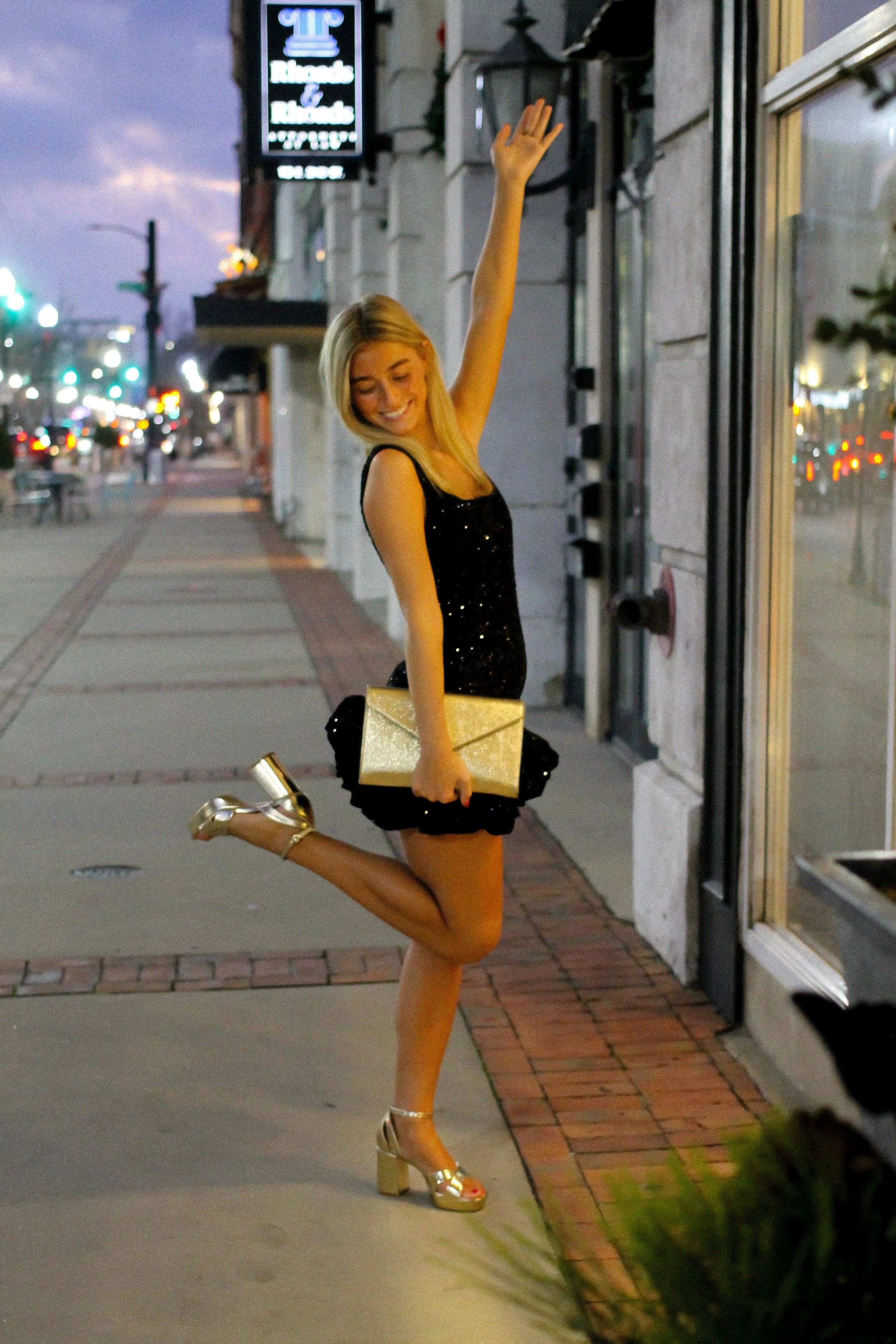 Cross-Toe Platform Block Heels Gold Metallic