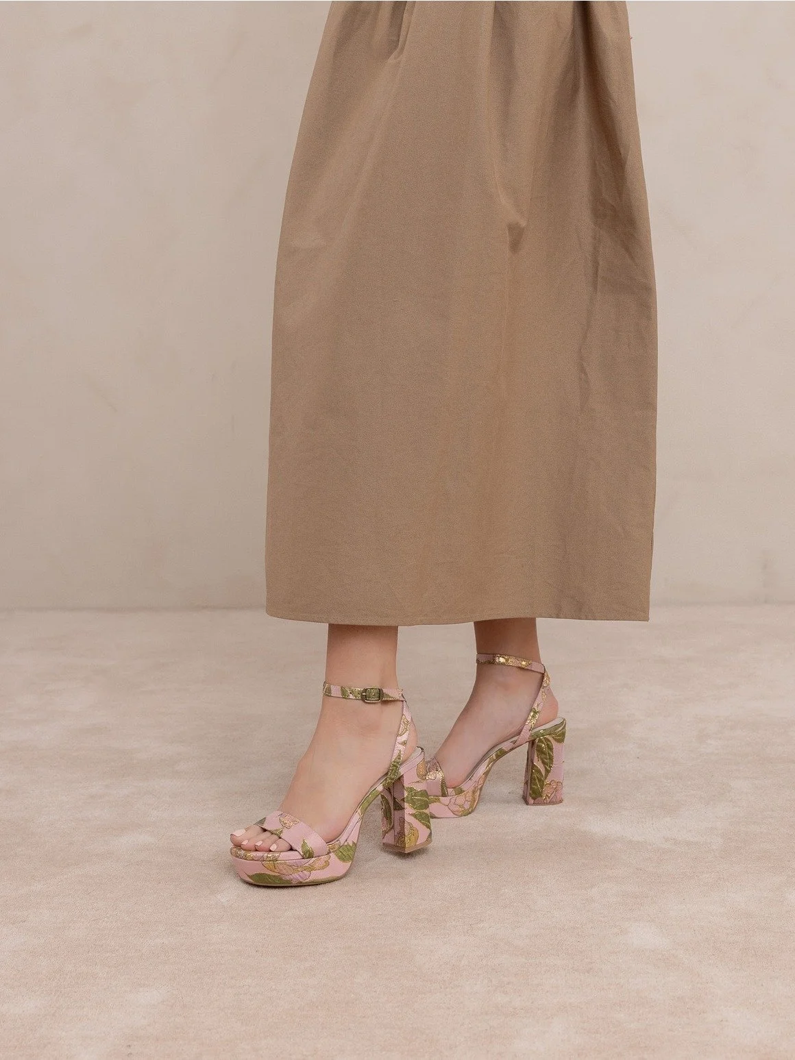 The Olympia Platform Heel Rose Garden