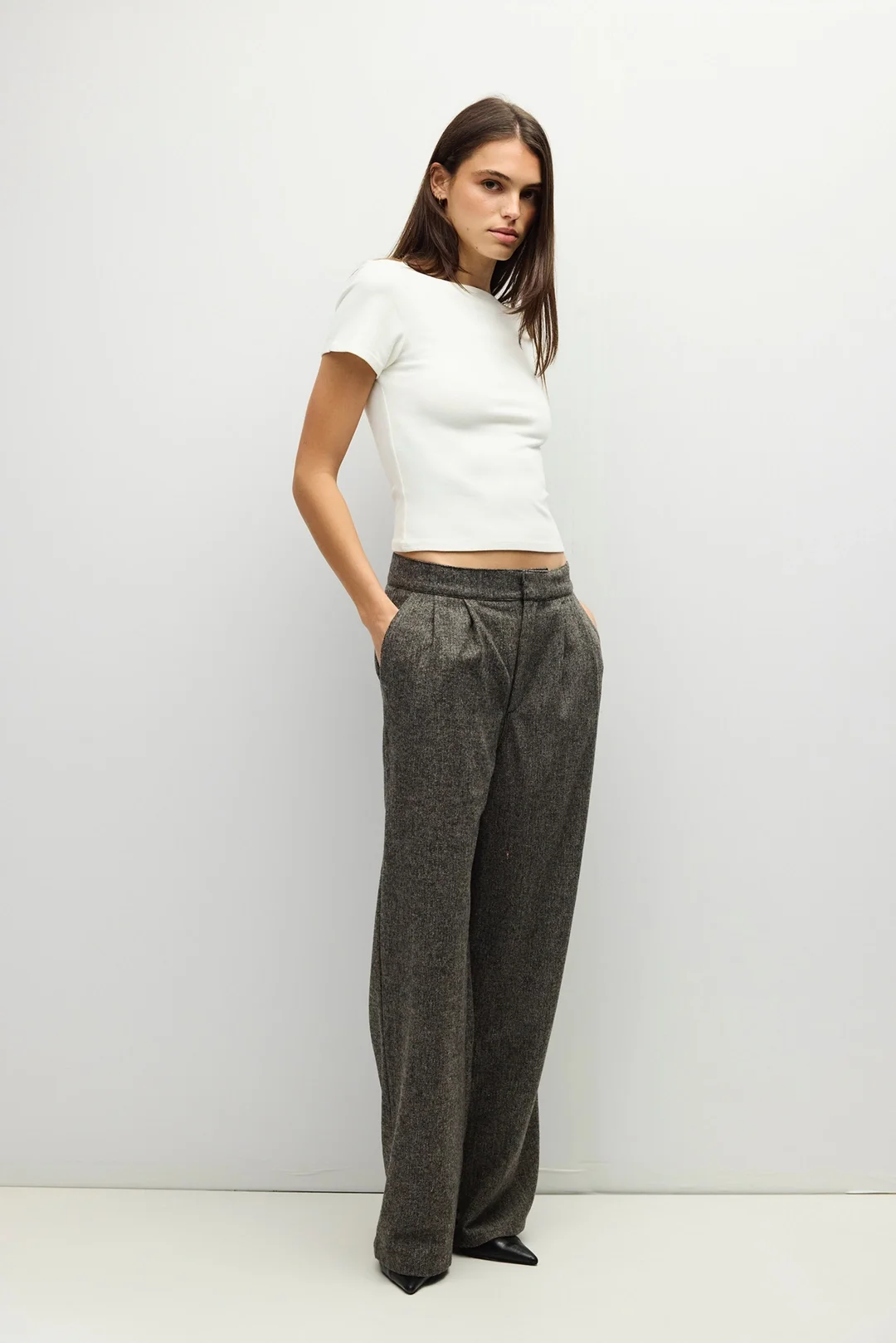The Ali Pleated Wool Trousers Grey Herringbone