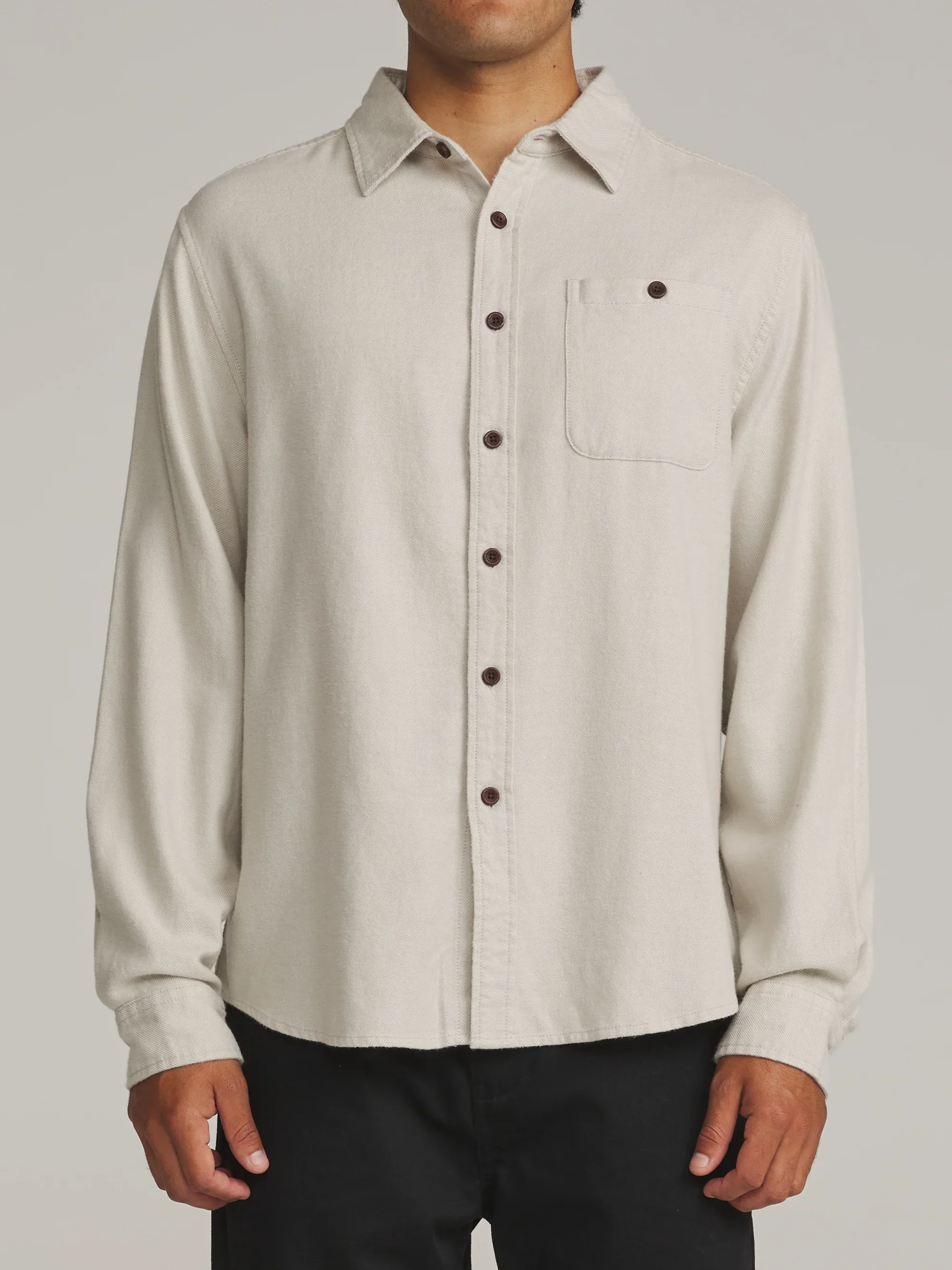 katin-fa26-flannels-twiller-flannel-birch-on-model-01-front_5000x.webp