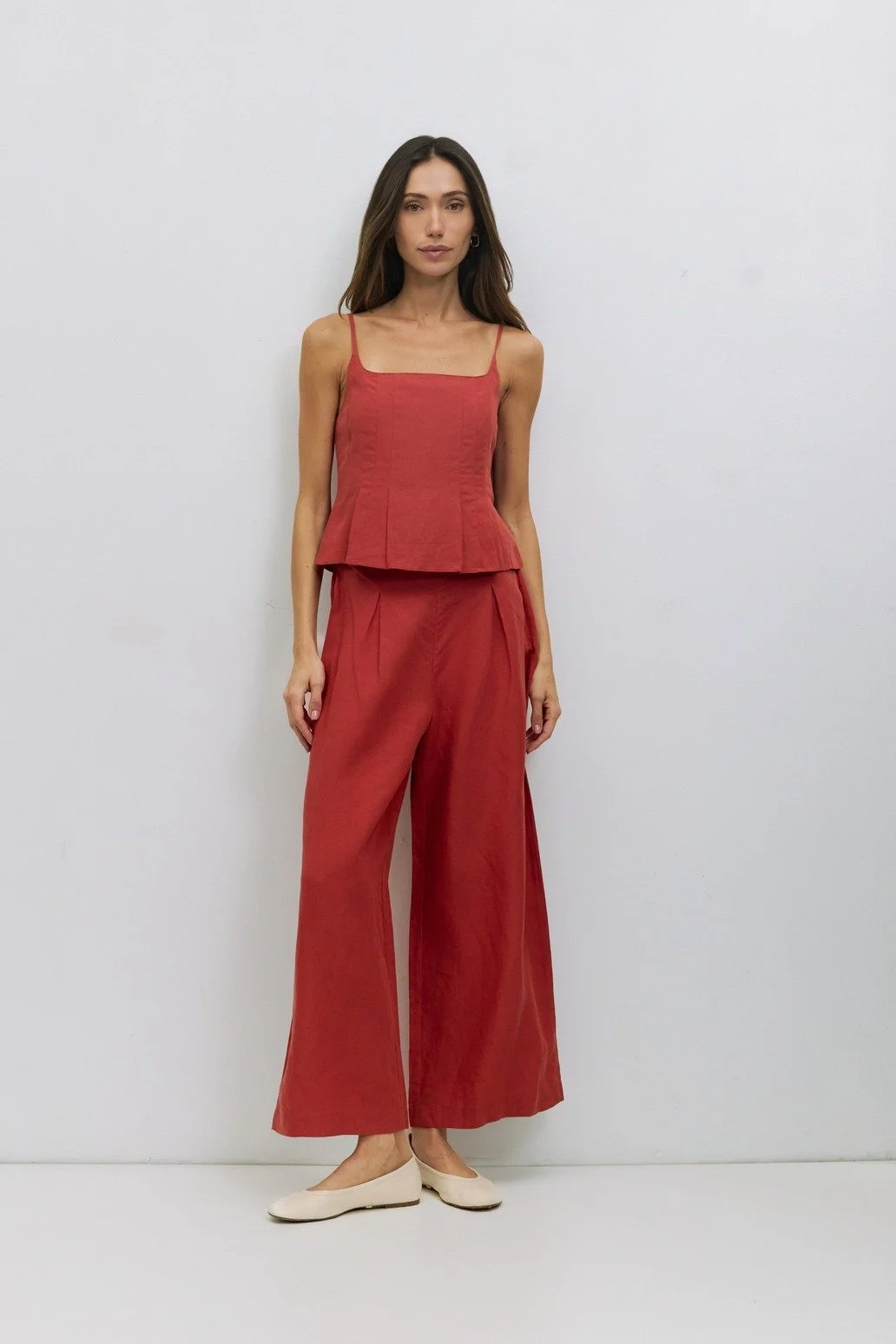 The Jocelyn Pleated Linen Tank Brick Red