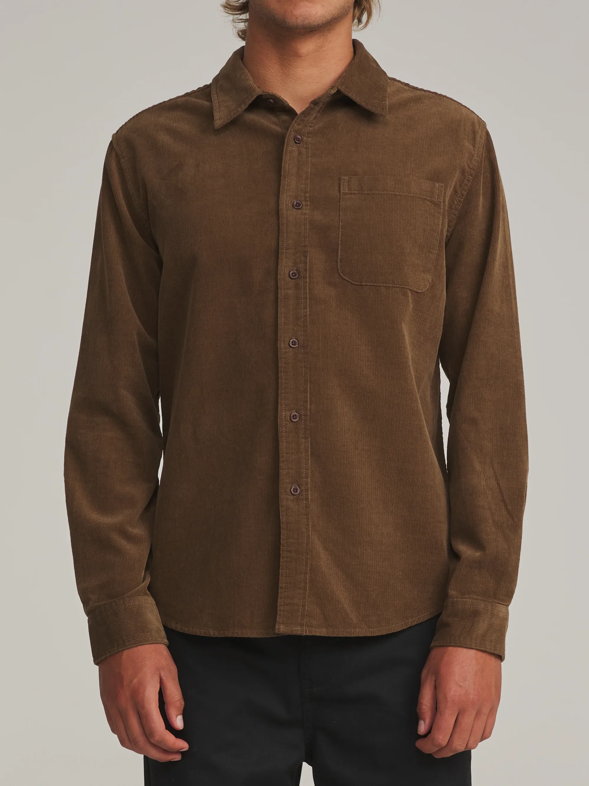 katin-fa26-shirts-granada-shirt-brown-on-model-01-front_5000x.webp
