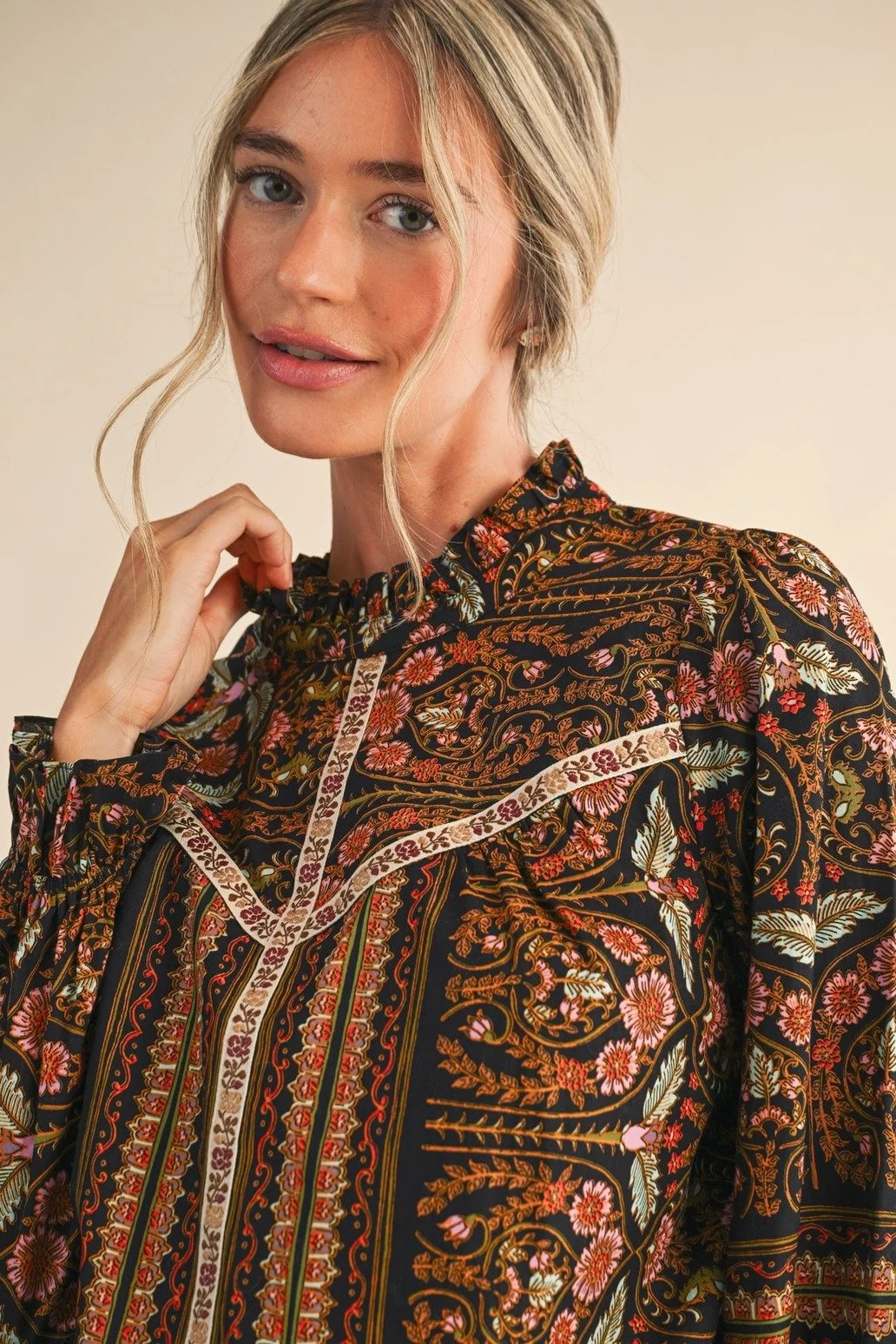 Ruffle Collar Floral Trim Blouse Black Border Print