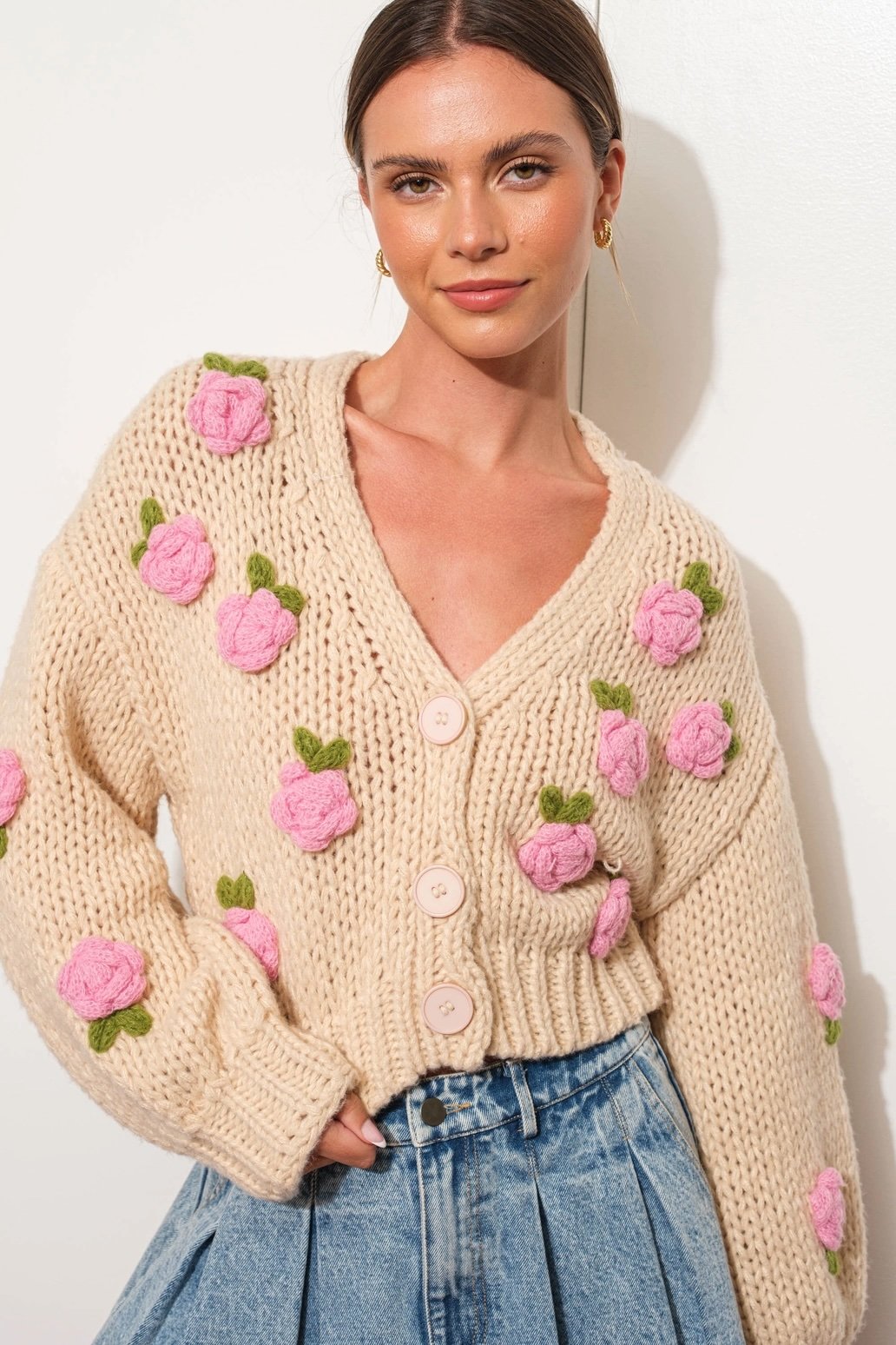 3D Rose Knit Cropped Cardigan Beige & Pink