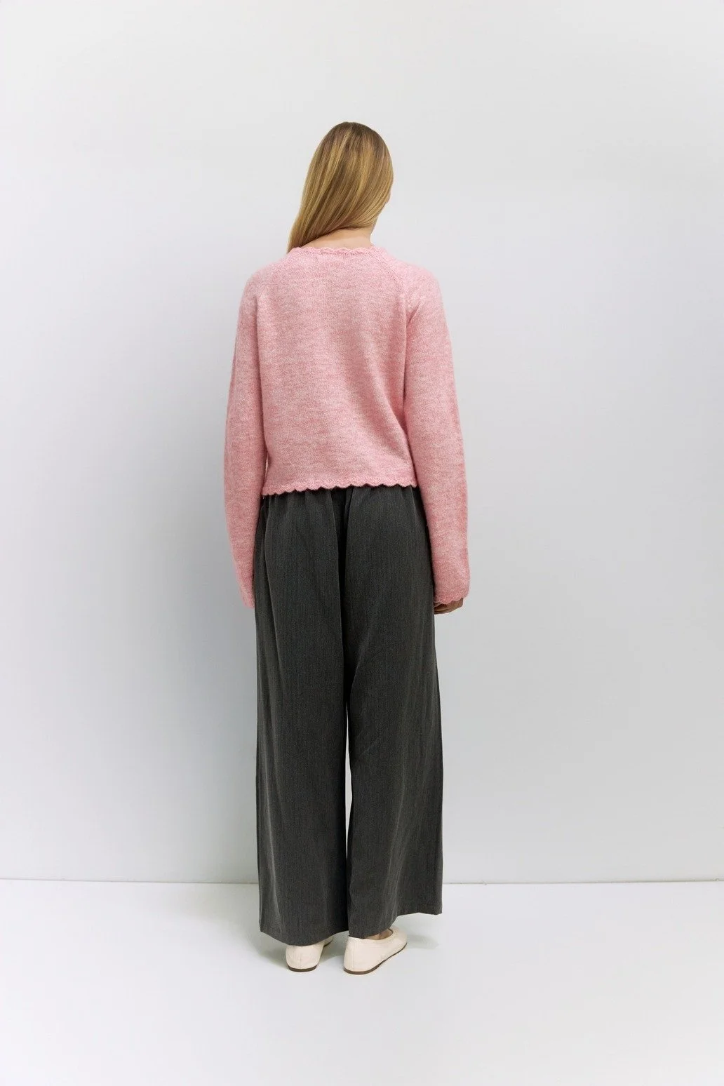 The Tiffany Scalloped Cardigan Pink