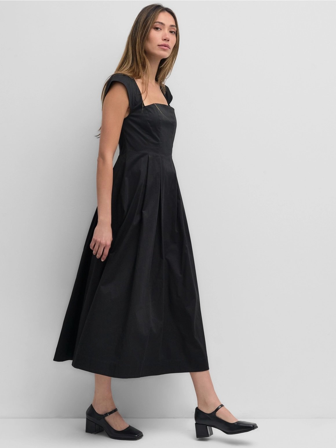 The Roche Dress Black