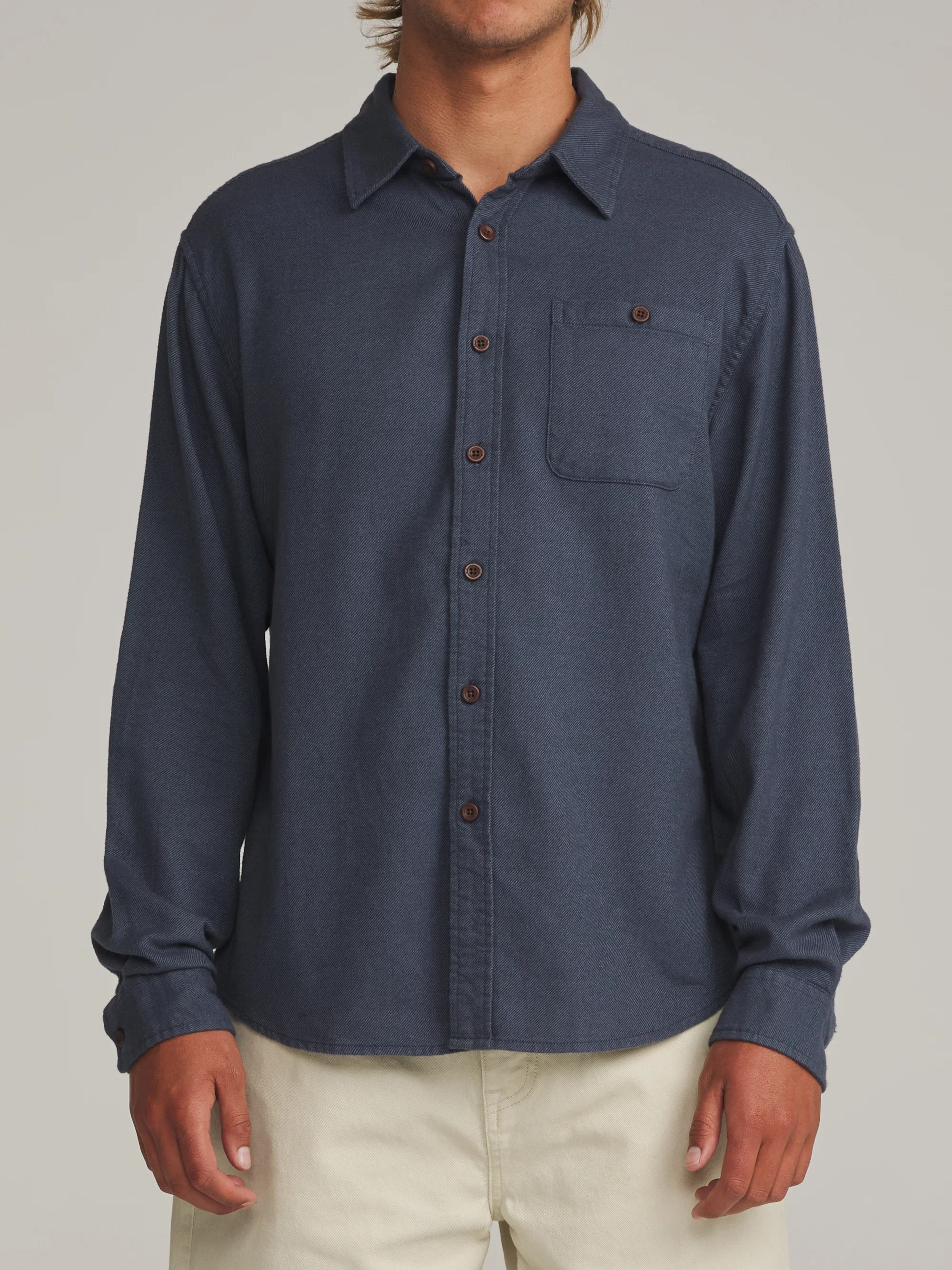 katin-fa26-flannels-twiller-flannel-tempest-blue-on-model-01-front_5000x.webp