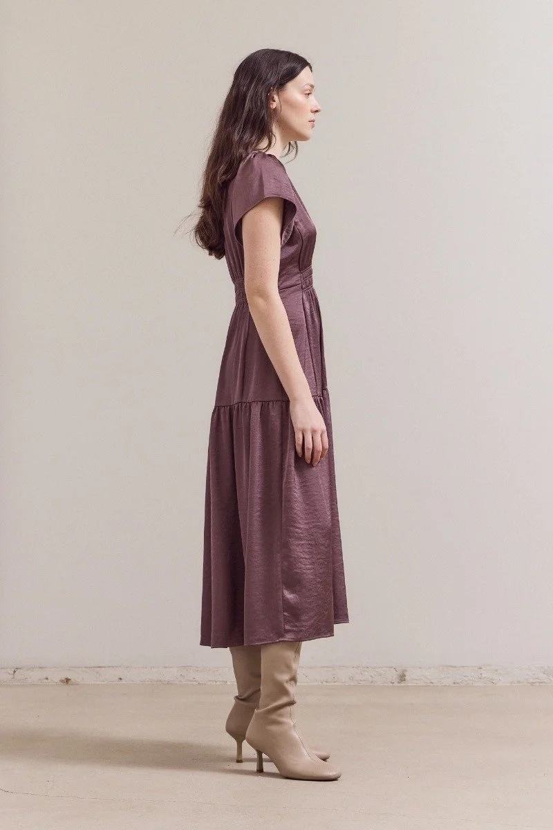 Cap Sleeve Tiered Satin Midi Dress Aubergine