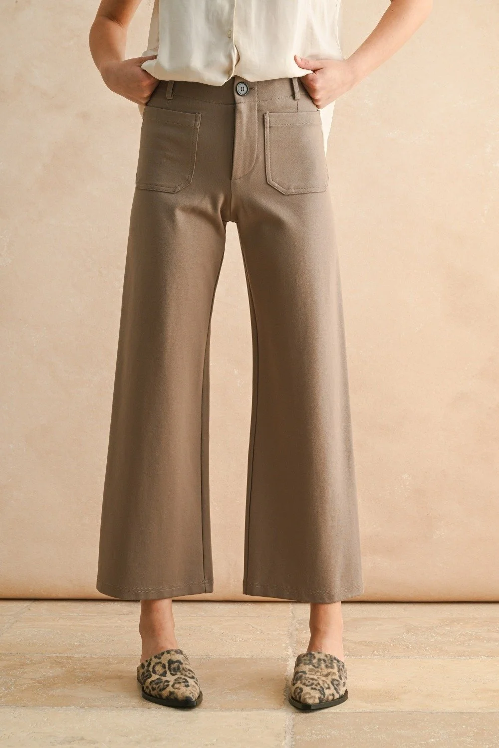 Front Pocket Ponte Pants Mocha