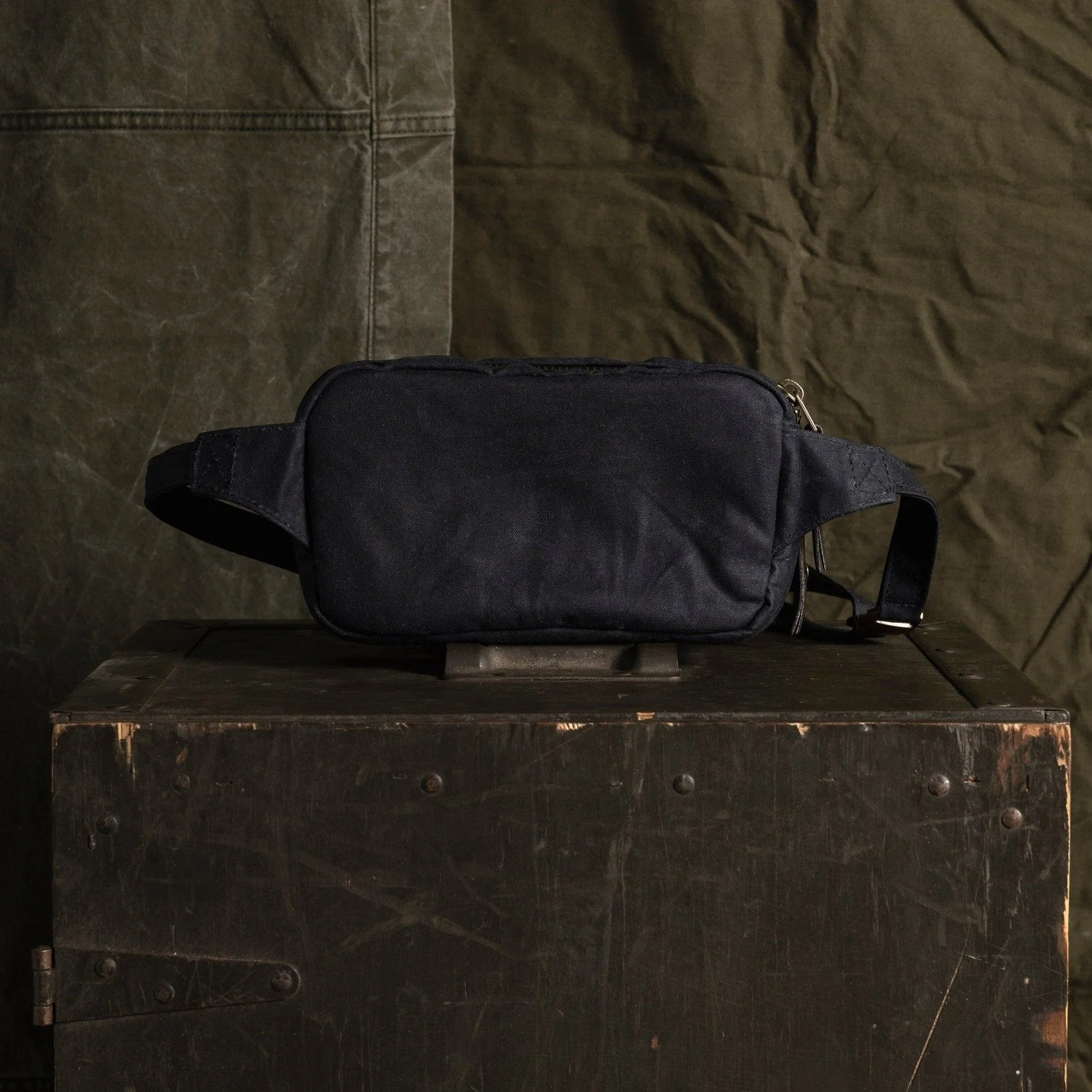 Bradley Mountain Pointer Crossbody Bag Black