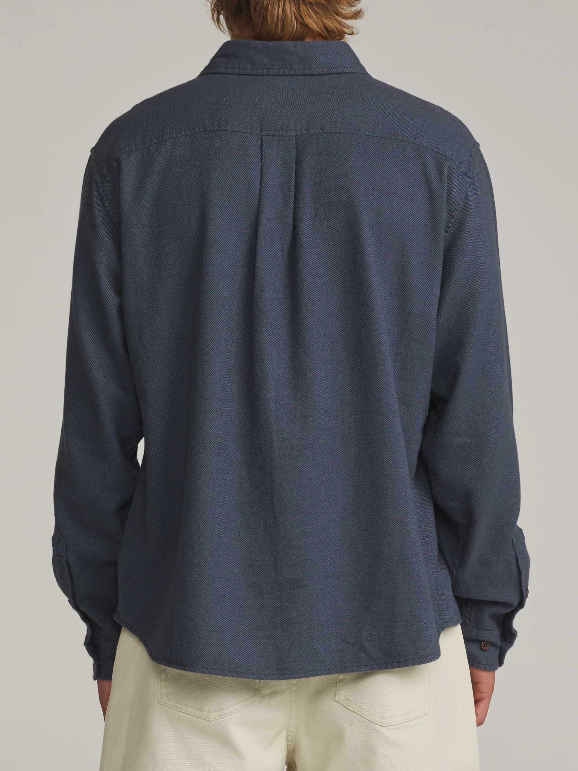 katin-fa26-flannels-twiller-flannel-tempest-blue-on-model-03-back_5000x.webp