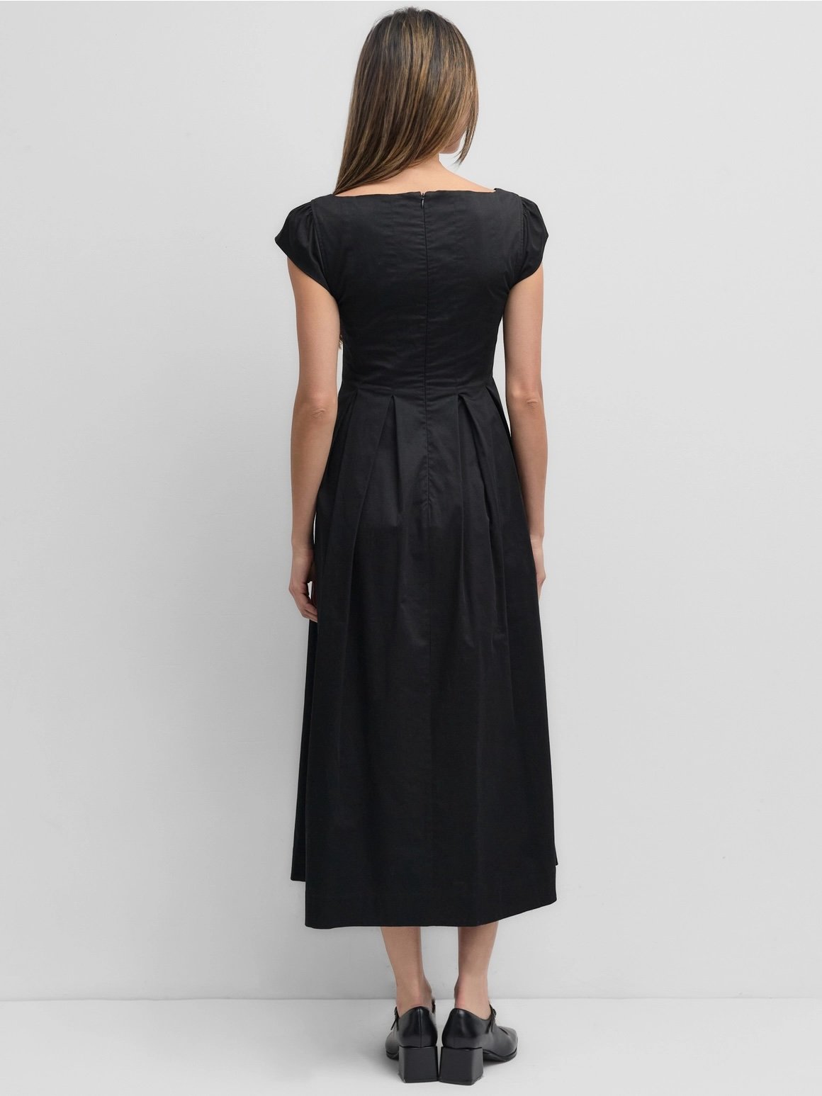 The Roche Dress Black
