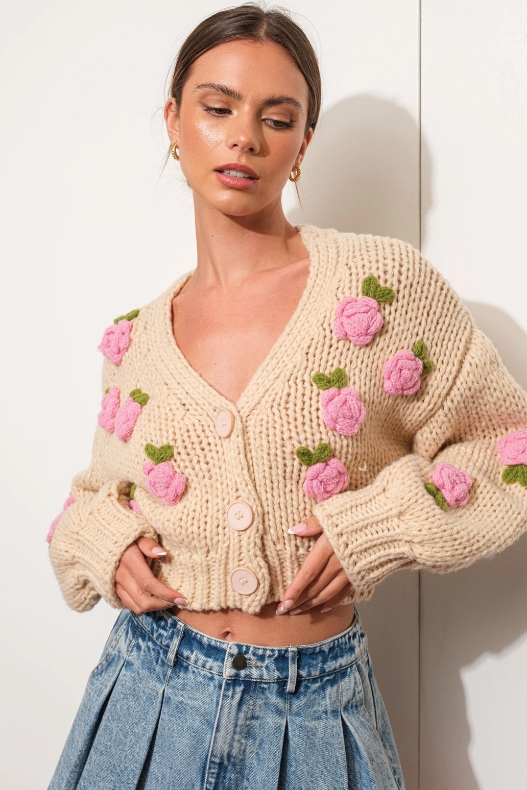 3D Rose Knit Cropped Cardigan Beige & Pink