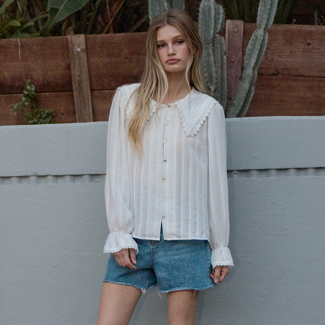 Scalloped Lace Collar Button Blouse White