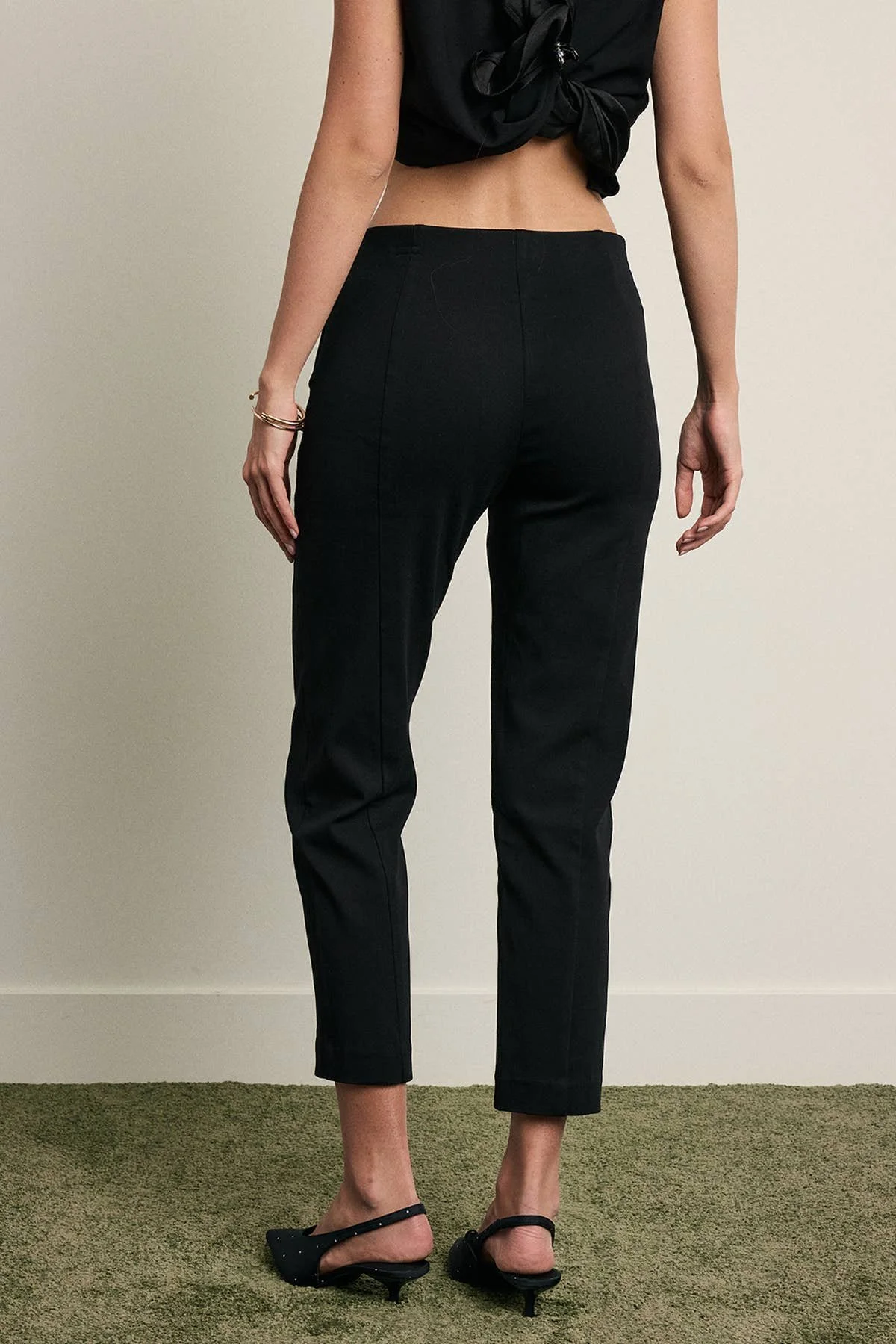 Cropped Cigarette Pants Black