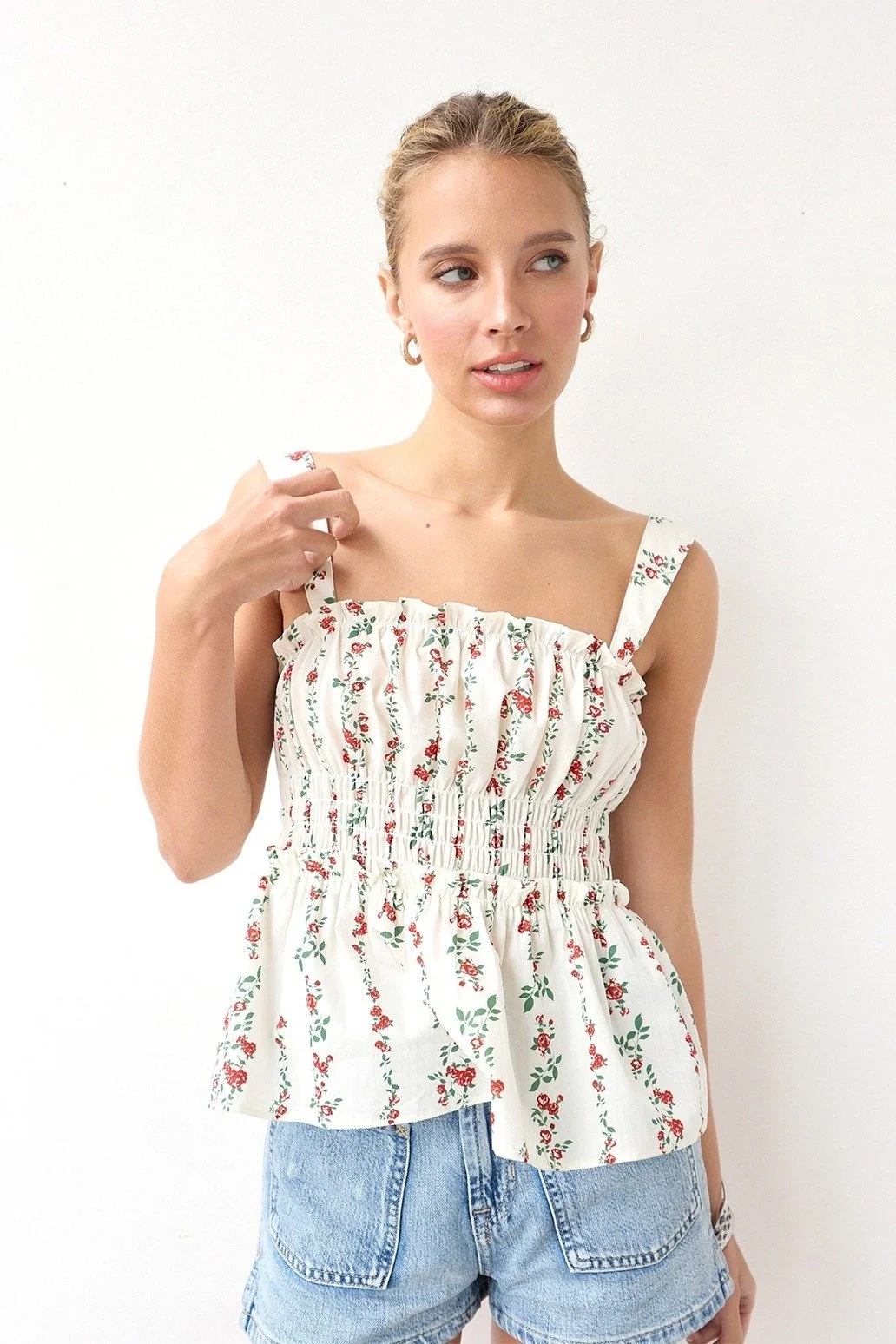 Garden Rose Smocked Tank Red