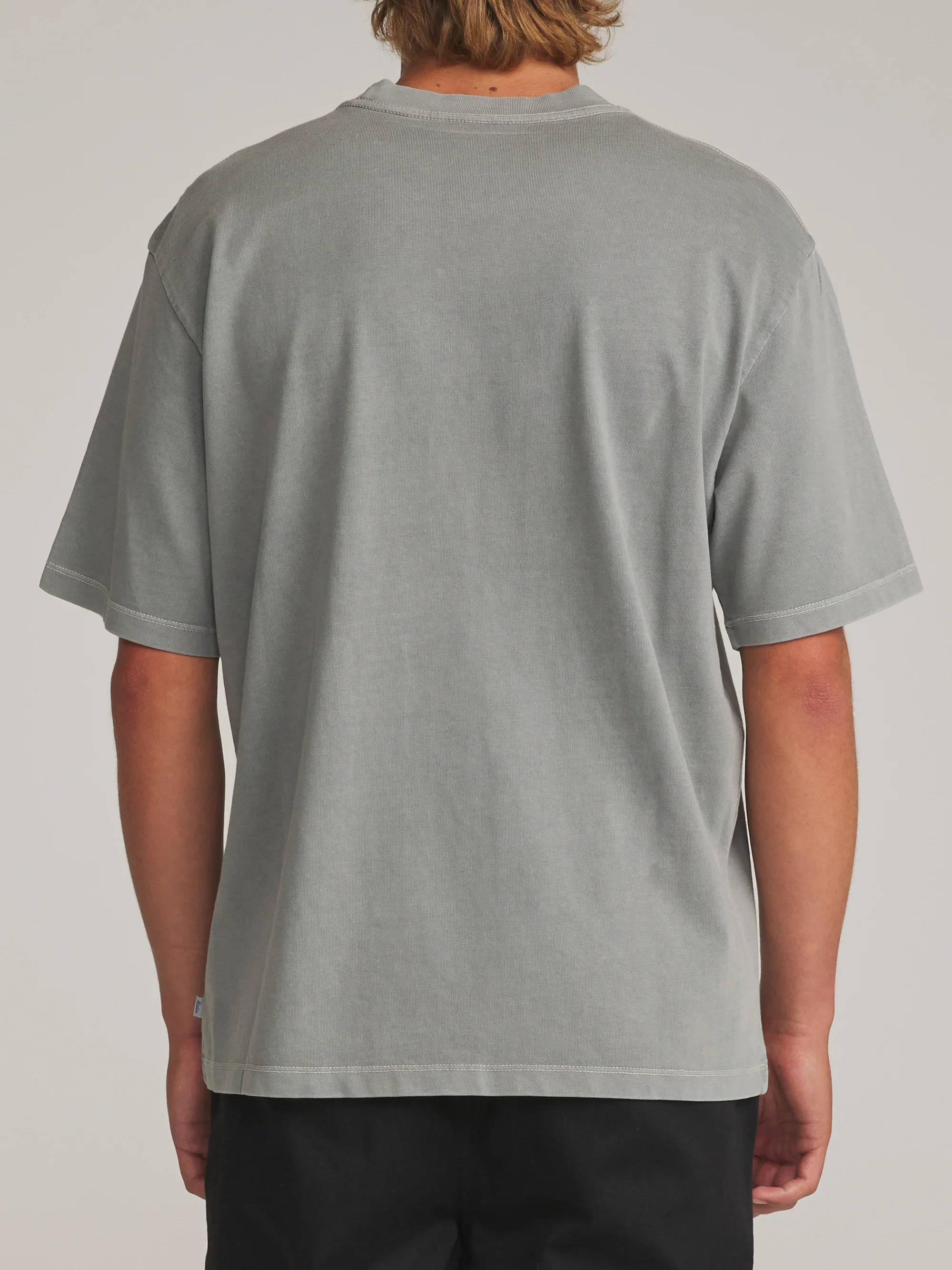 katin-fa26-basic-knits-box-fit-tee-gray-vintage-wash-on-model-03-back_5000x.webp