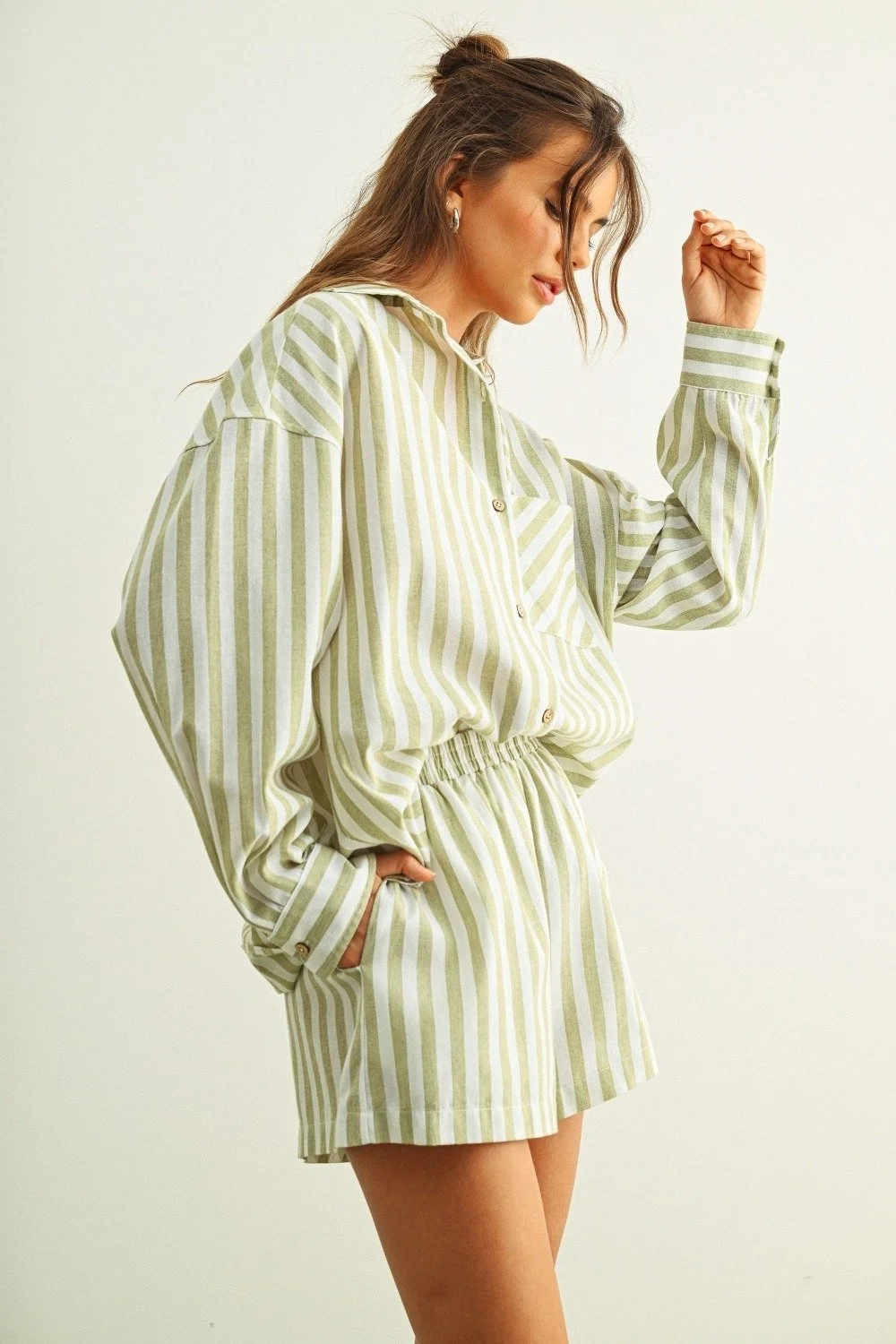 Linen Elastic Waist Shorts Sage & White Stripe