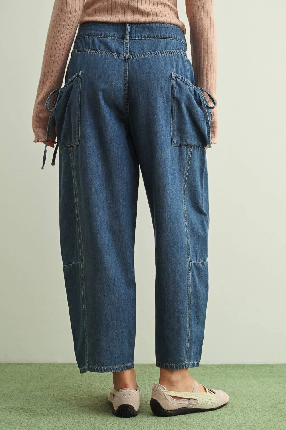 Barrel Pants with Slouch Pocket Chambray