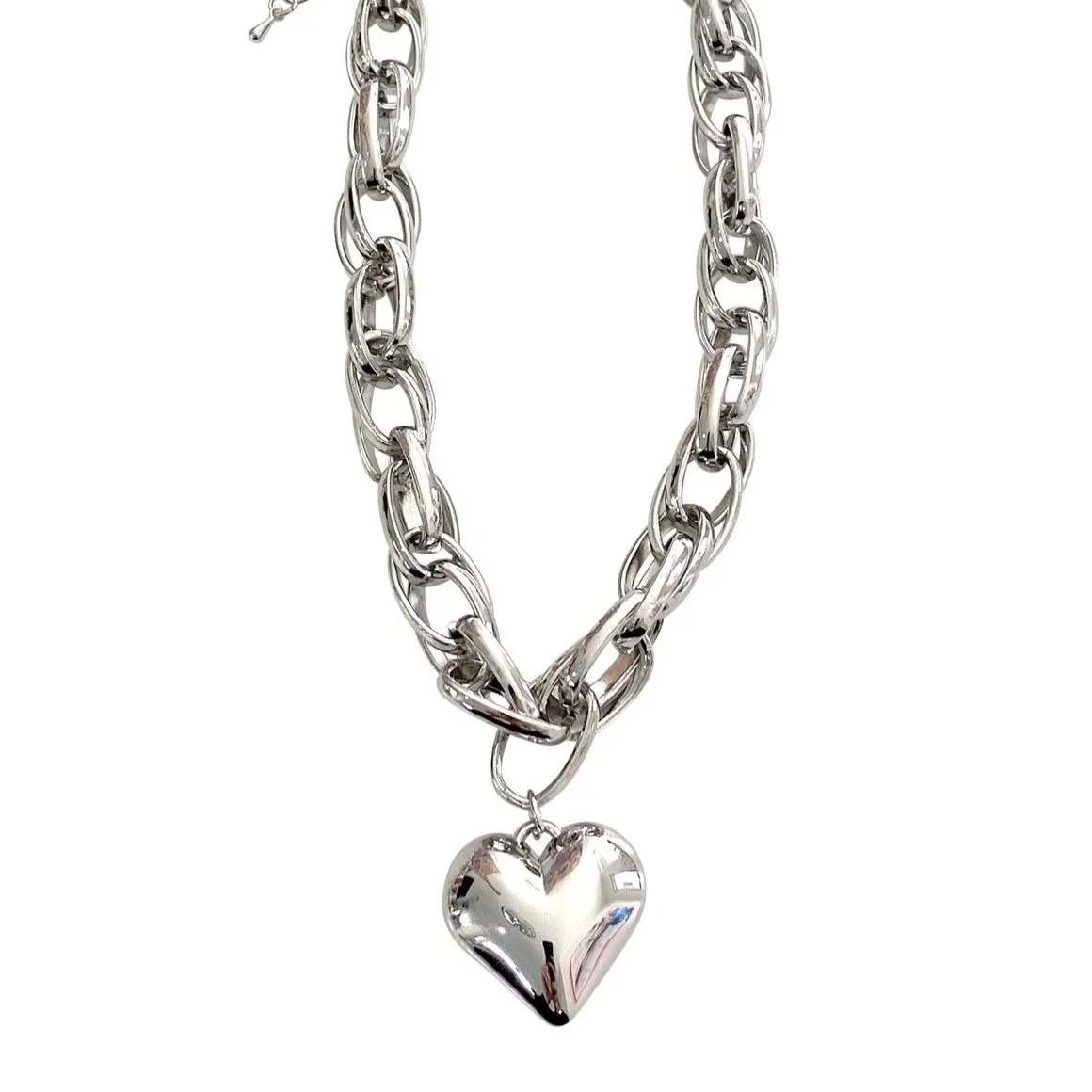 Alyssa Heart Chain Necklace Silver