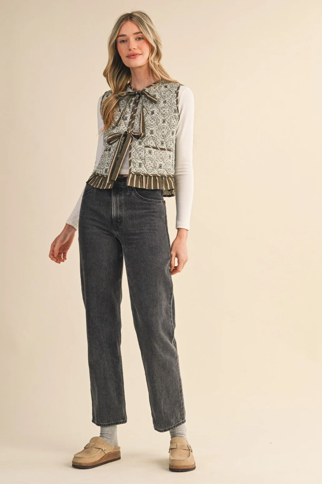 Quilted Contrast Trim Tie Vest Olive Print