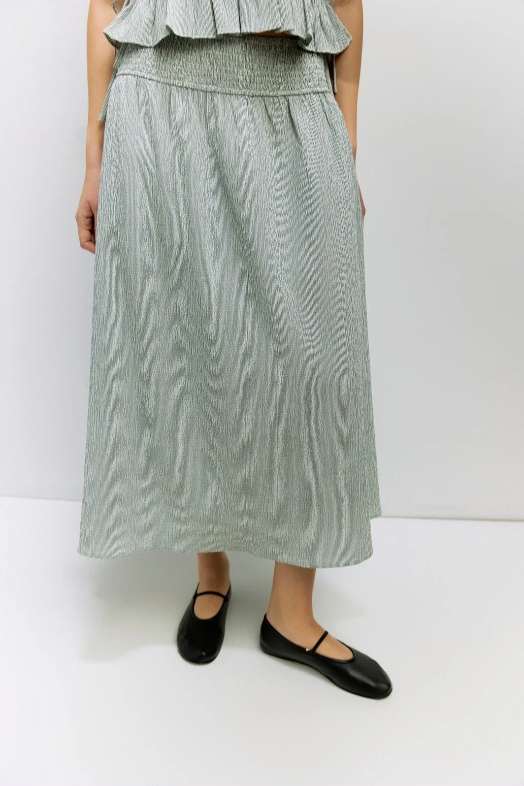 The Malorie Smocked Waist Midi Skirt Seafoam (Copy)