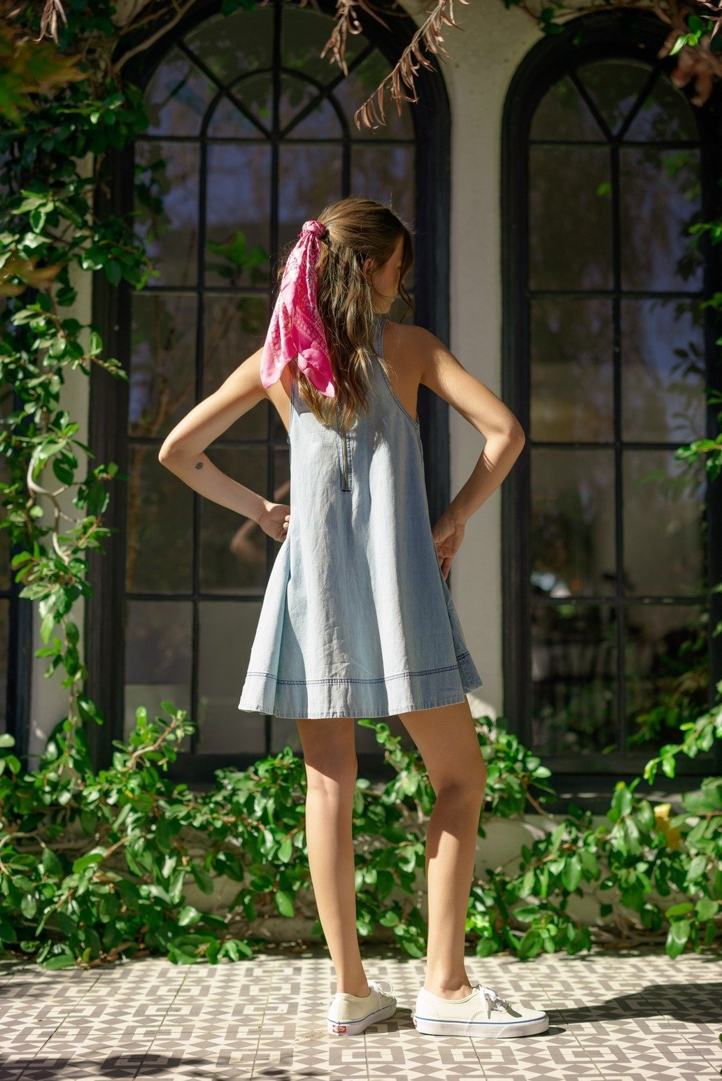 Sleeveless Denim Shift Dress Light Wash