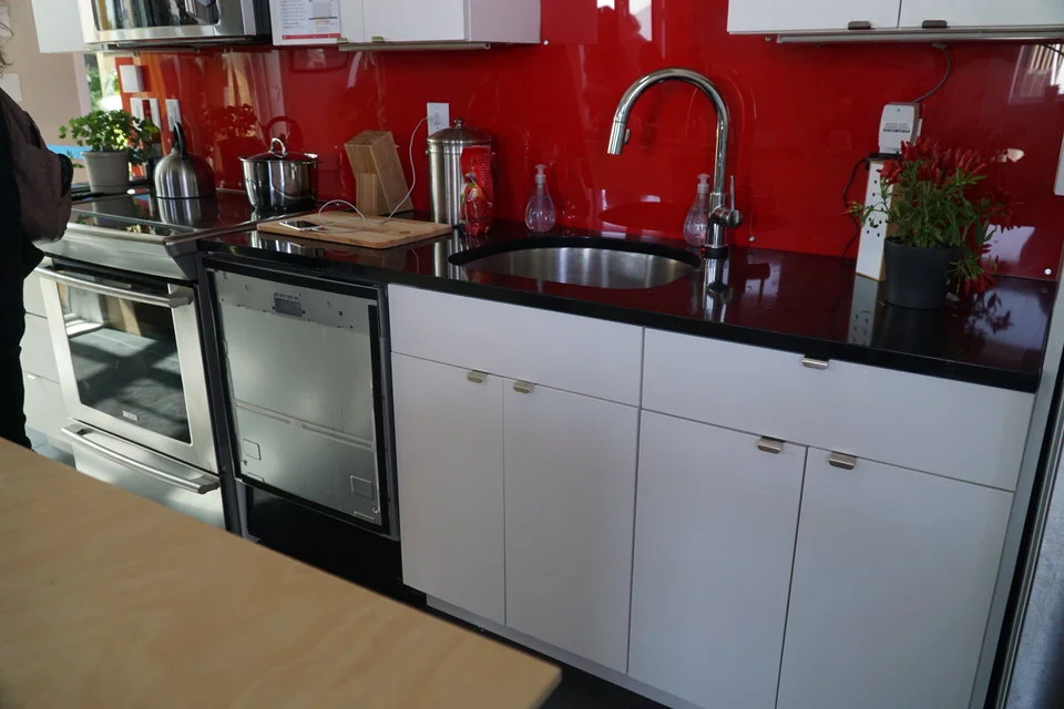 20171102 - Solar-Decathlon-Maryland-reACT-spine-wall-kitchen.JPG