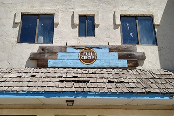 The Theory and Practice of Full-circle Architecture 