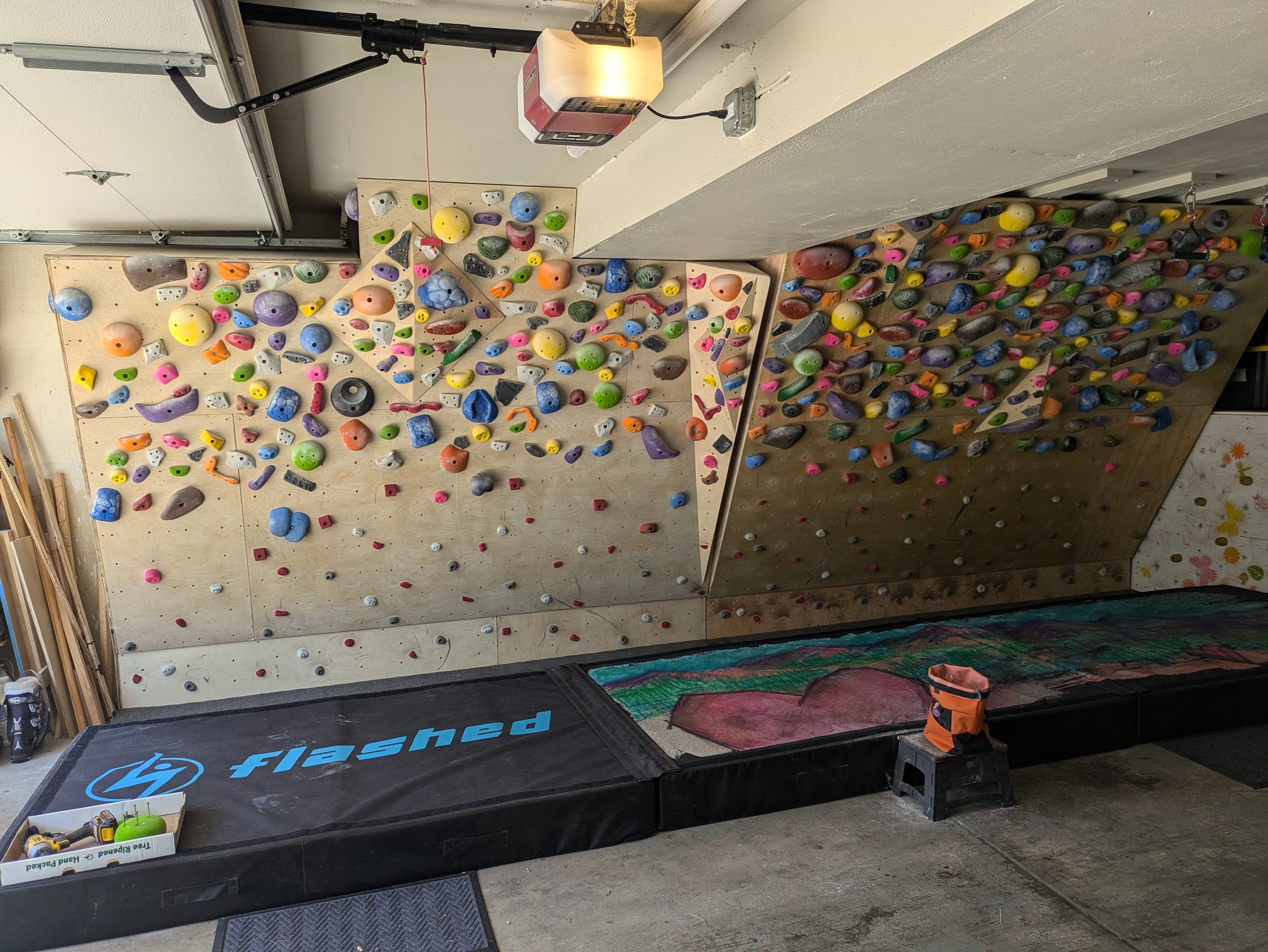 Garage_Bouldering_Wall_Build